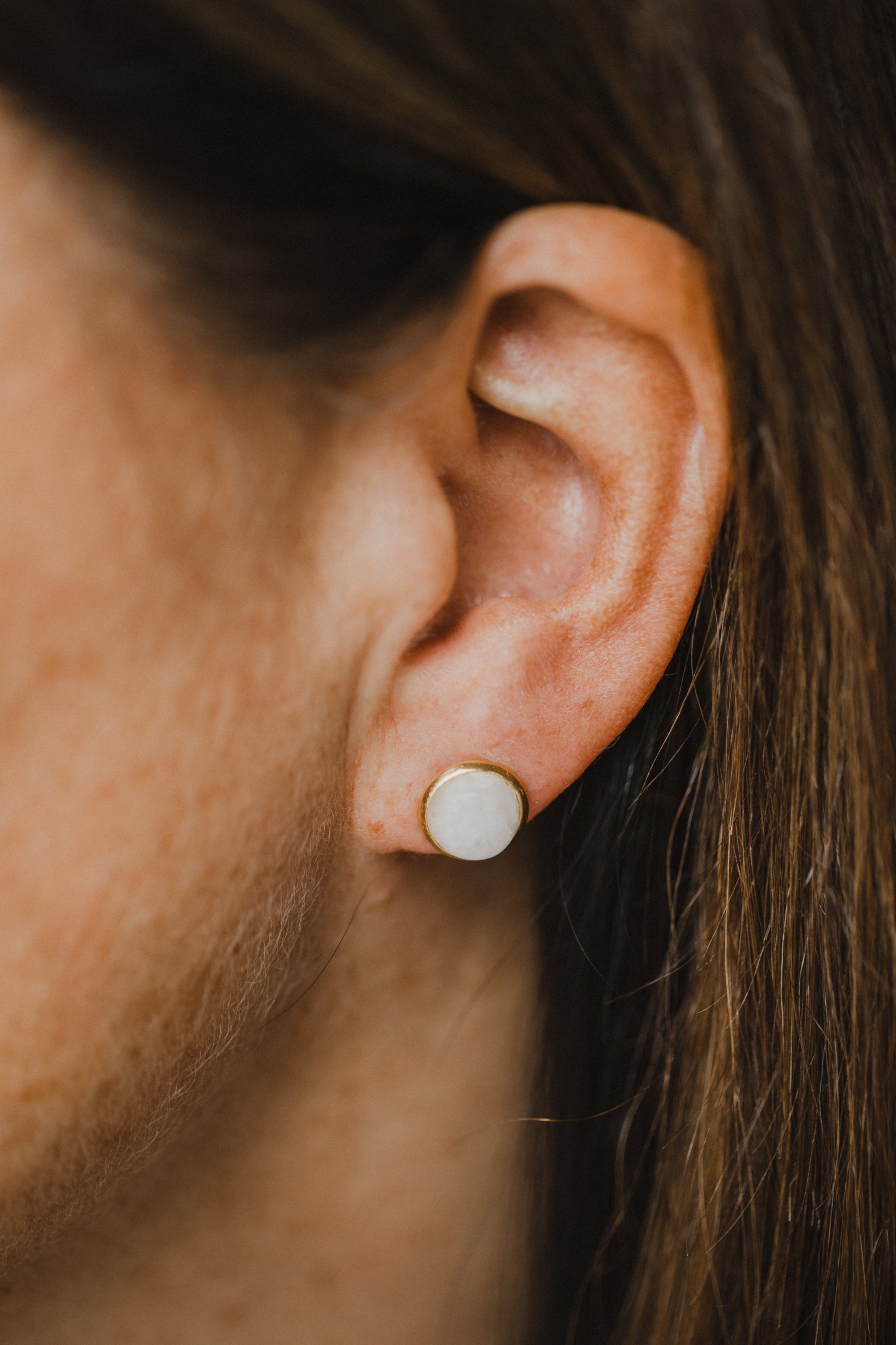 pink rose quartz gemstone stud earrings (8 mm)