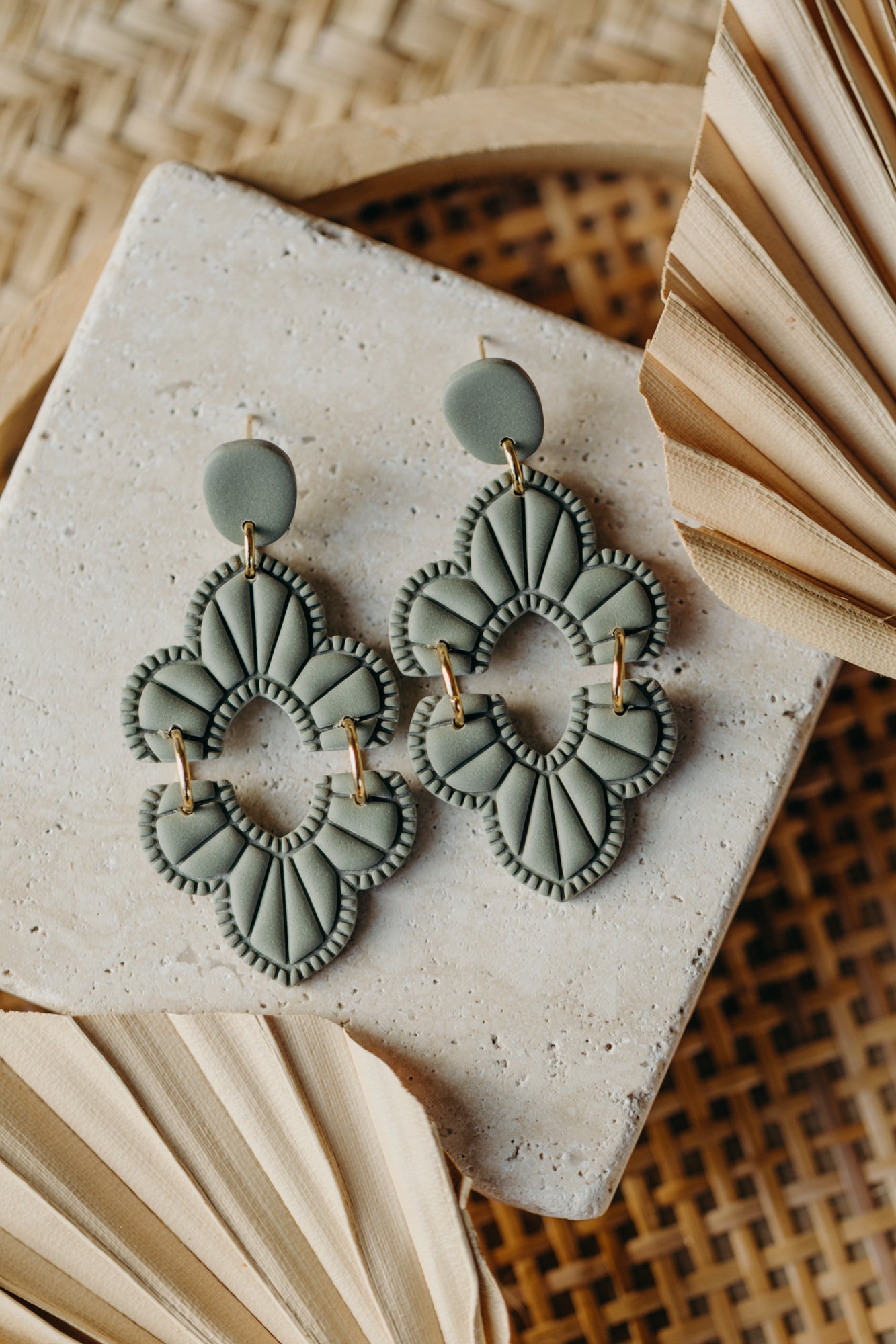 ALEXIS - große grüne Statement Ohrringe