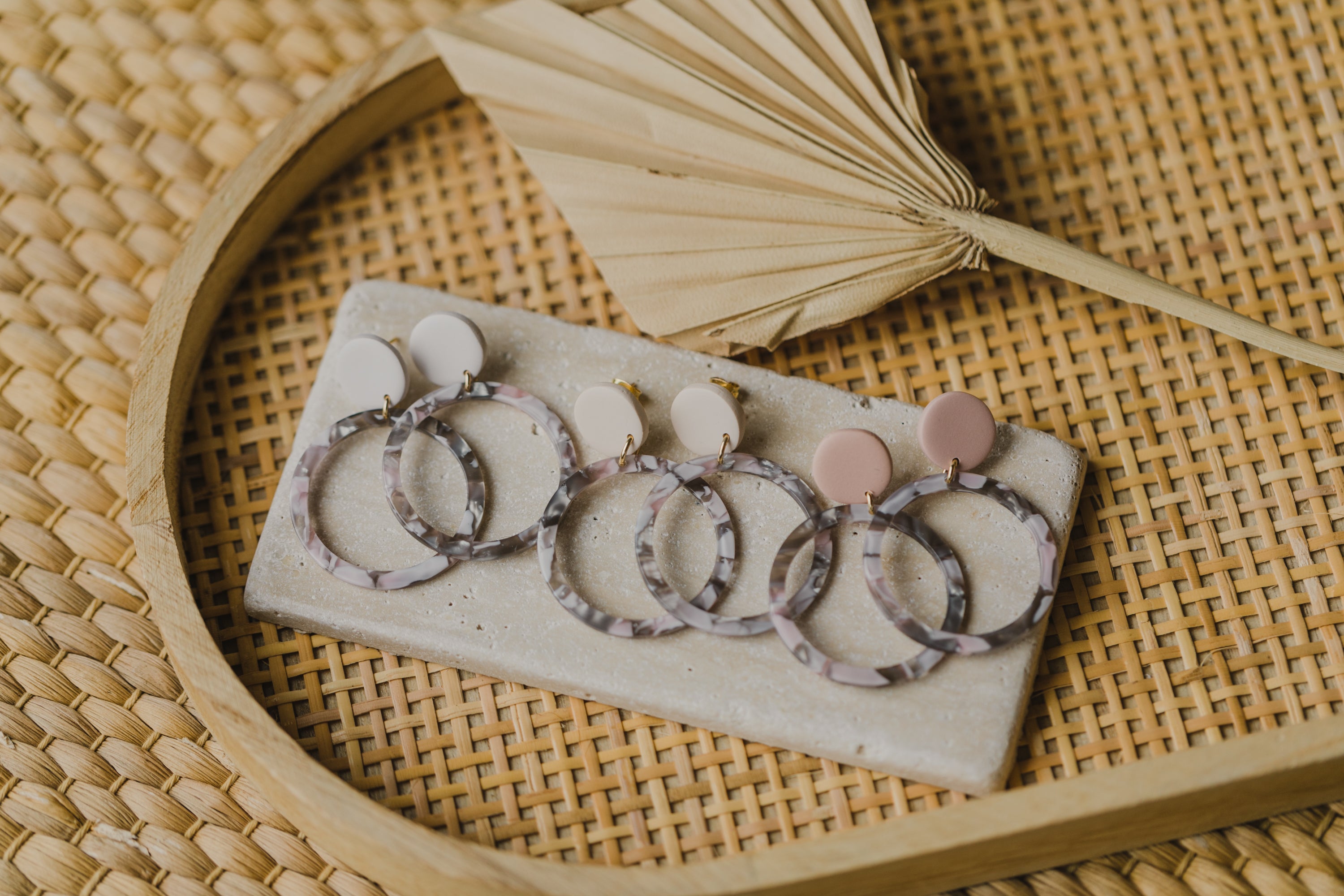 große runde rosa graue Kreis Ohrringe