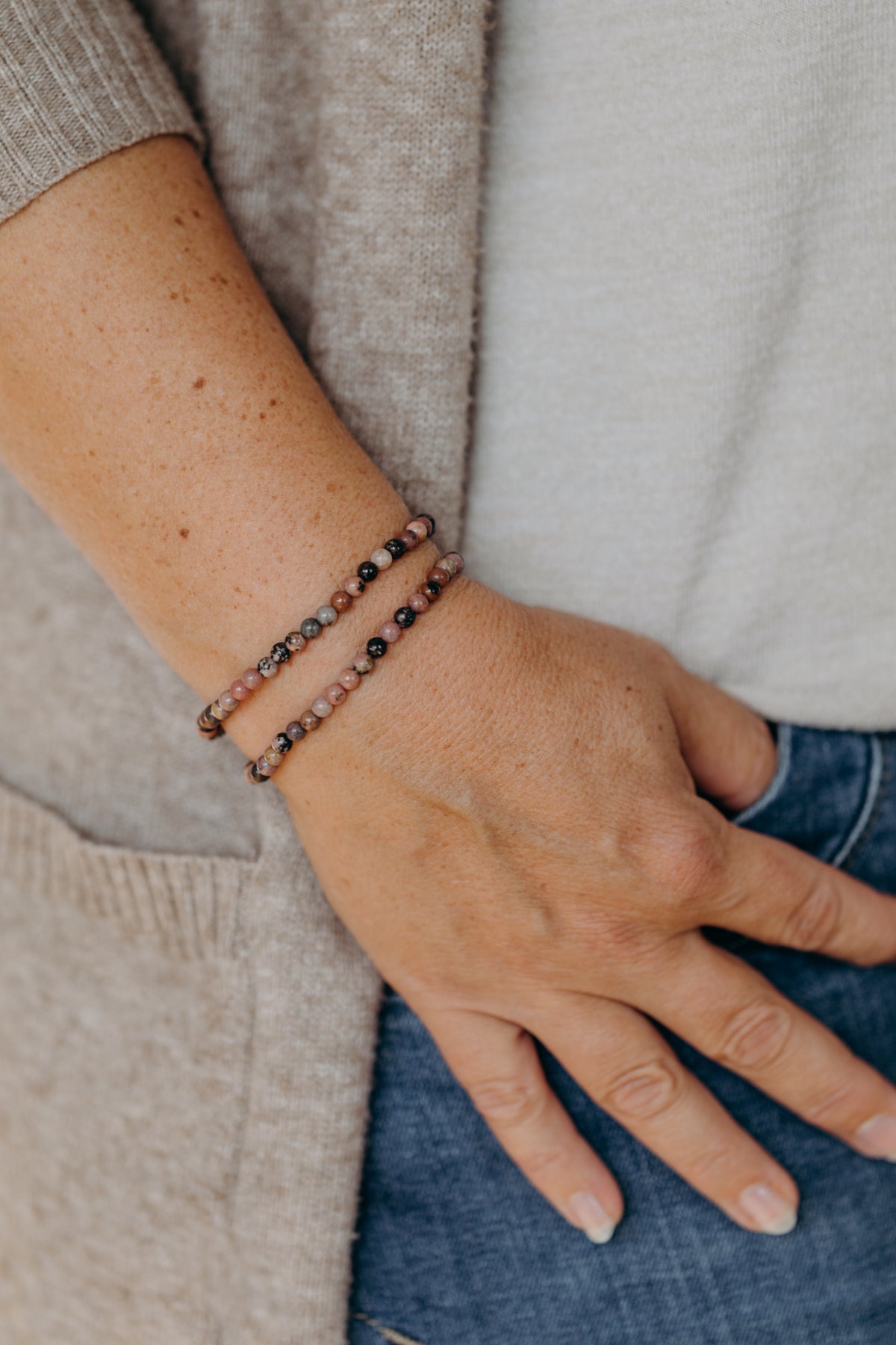 Armband mit Achat Black Vein Edelsteinperlen (4 mm)