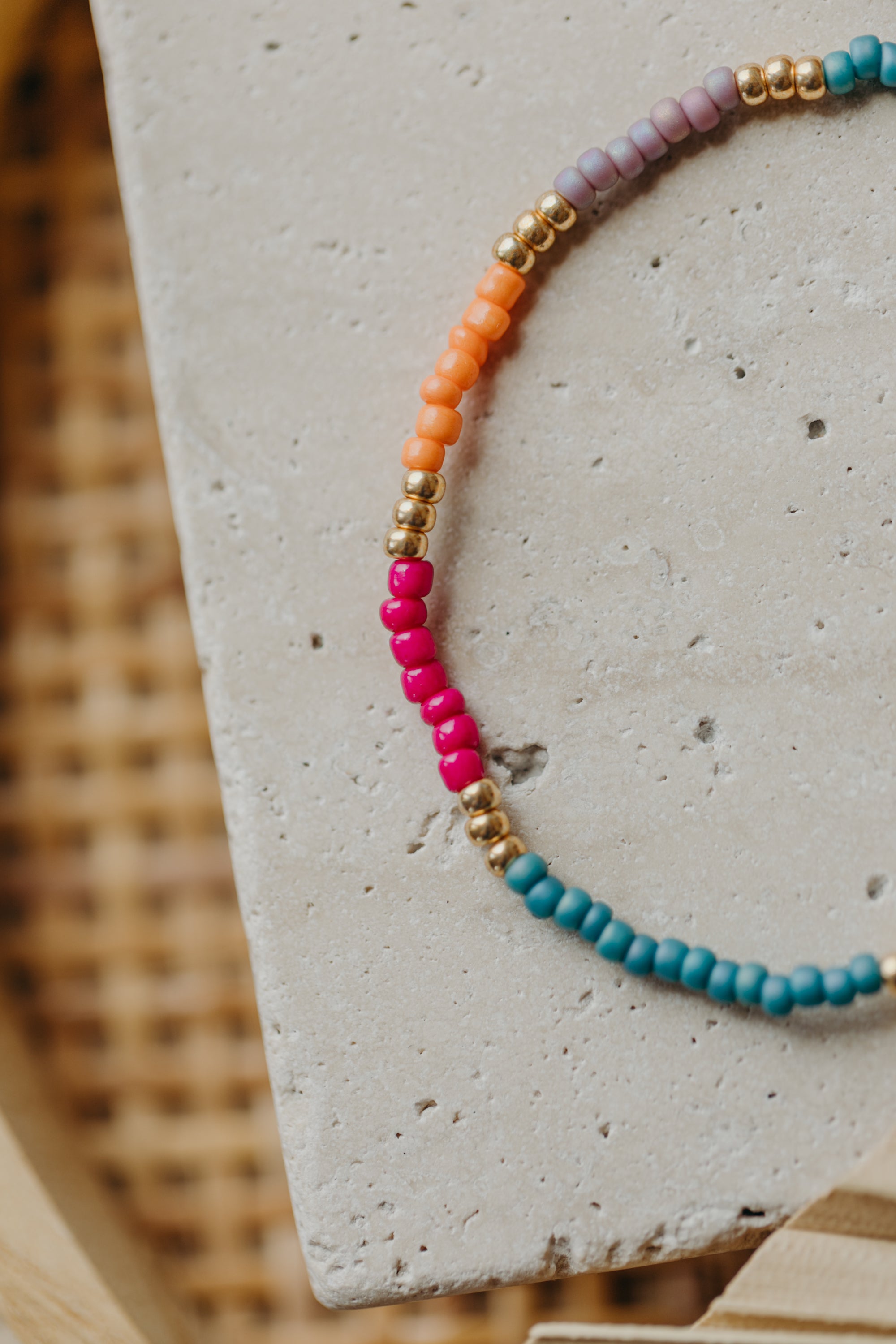 two-tone glass bead bracelet blue & cream