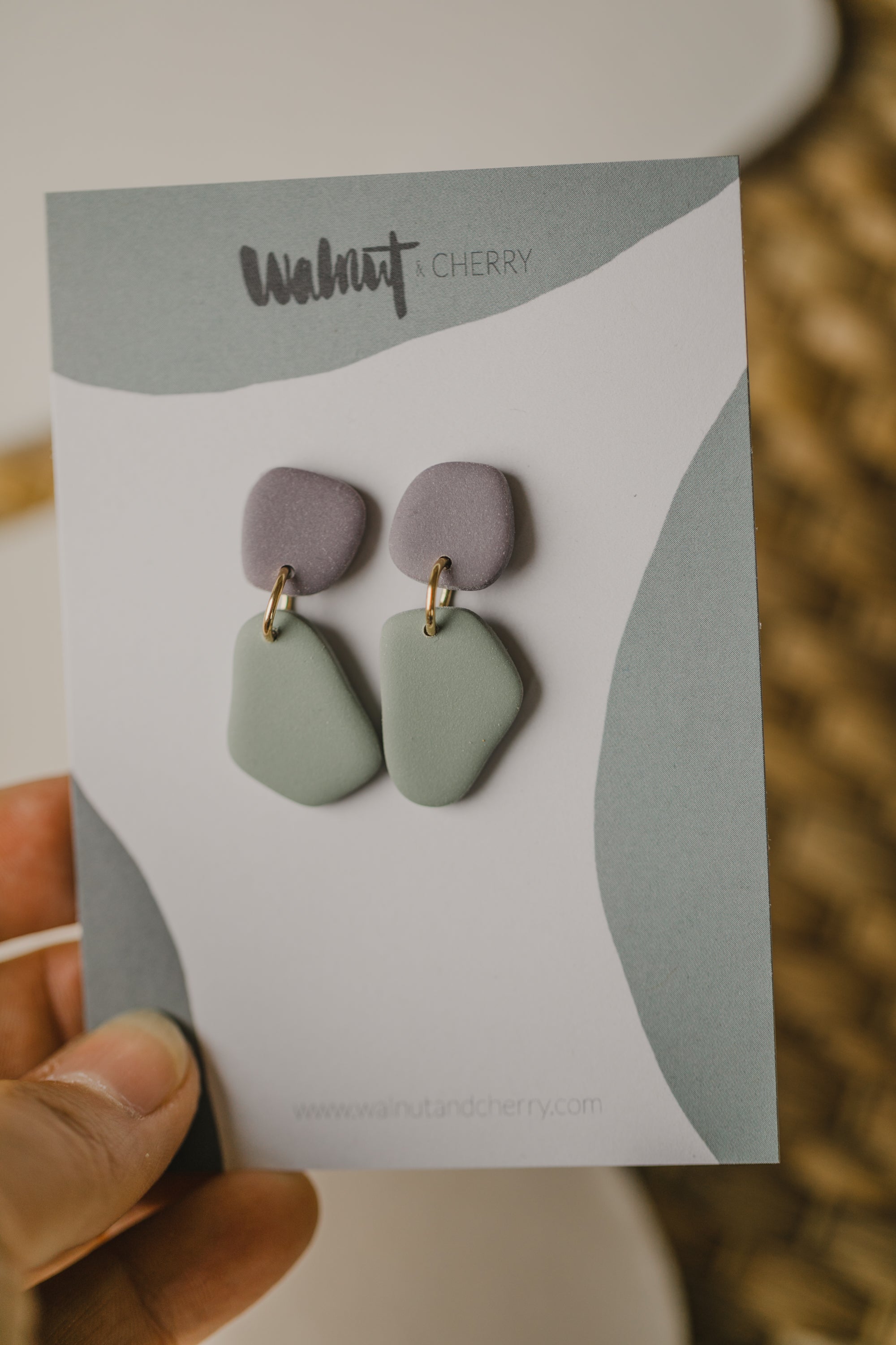 BENU Ohrringe - zweifarbige Polymer Ton Ohrringe Lavendel / Eukalyptus Grün