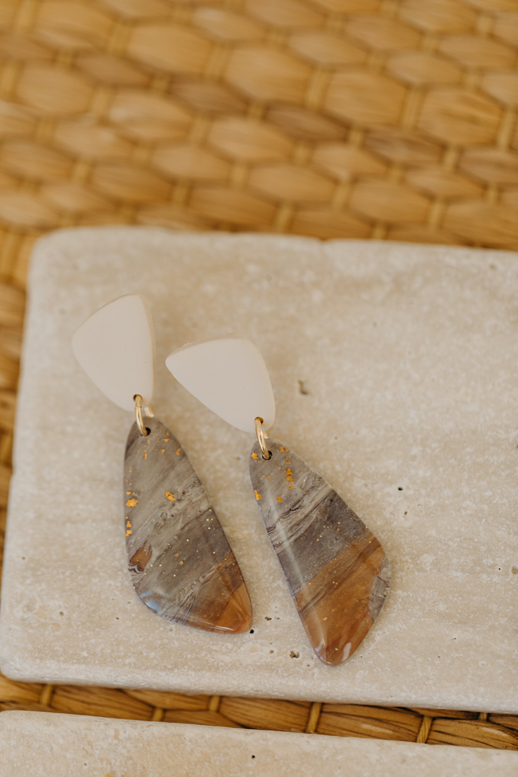 MARJA - small drop earrings gold