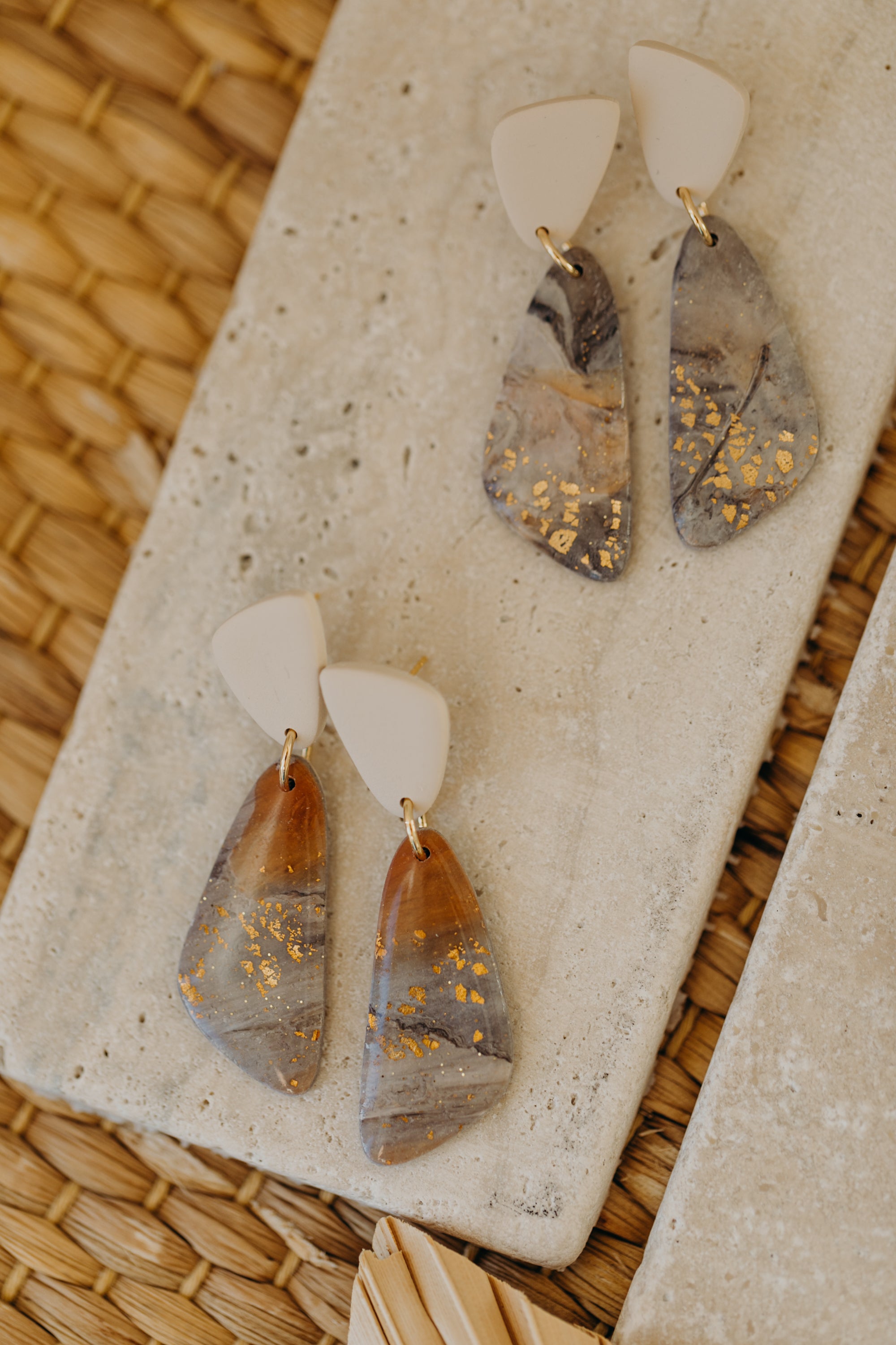 MARJA - small drop earrings gold