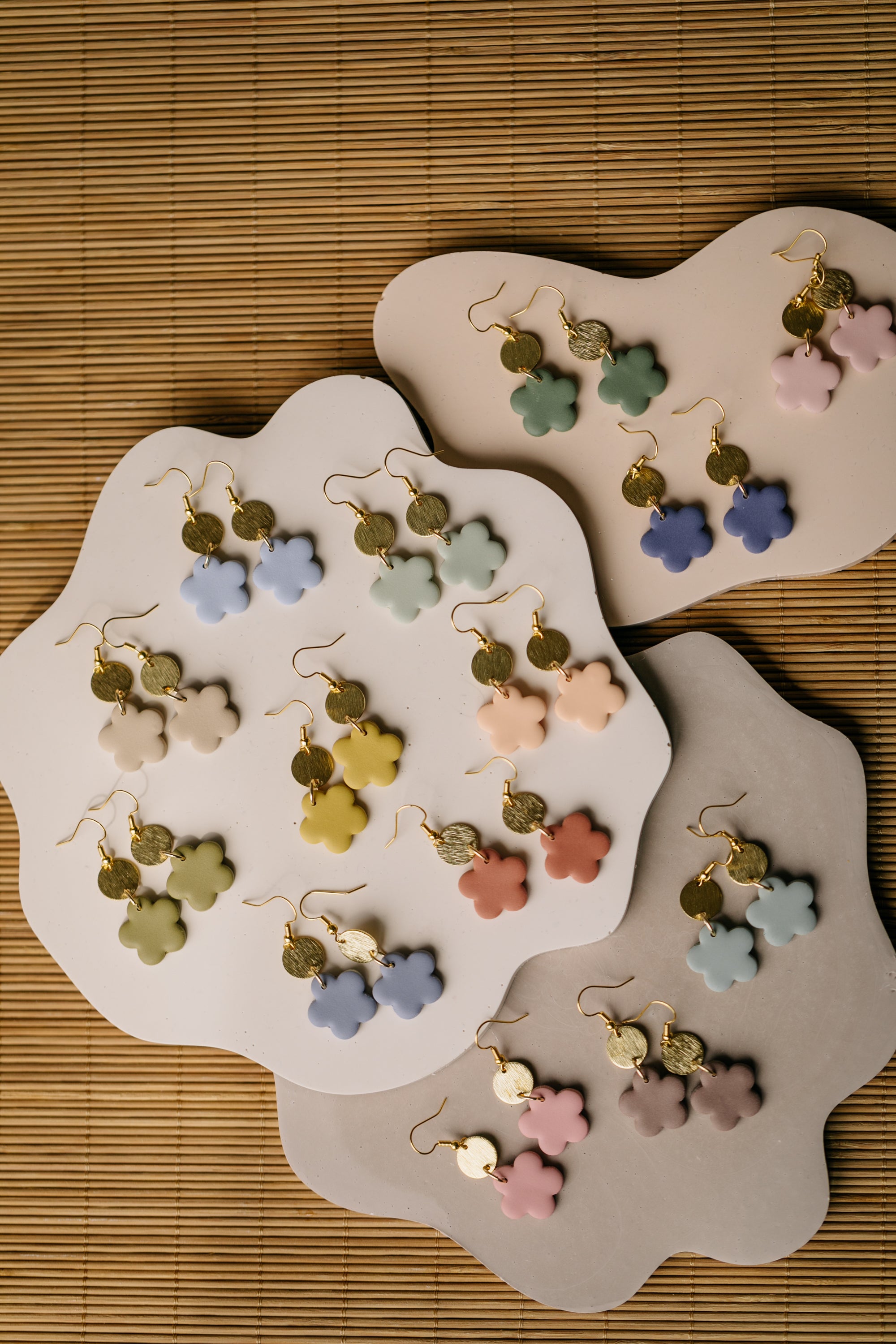 LILAN - bunte Blumen Ohrringe aus Polymer Ton