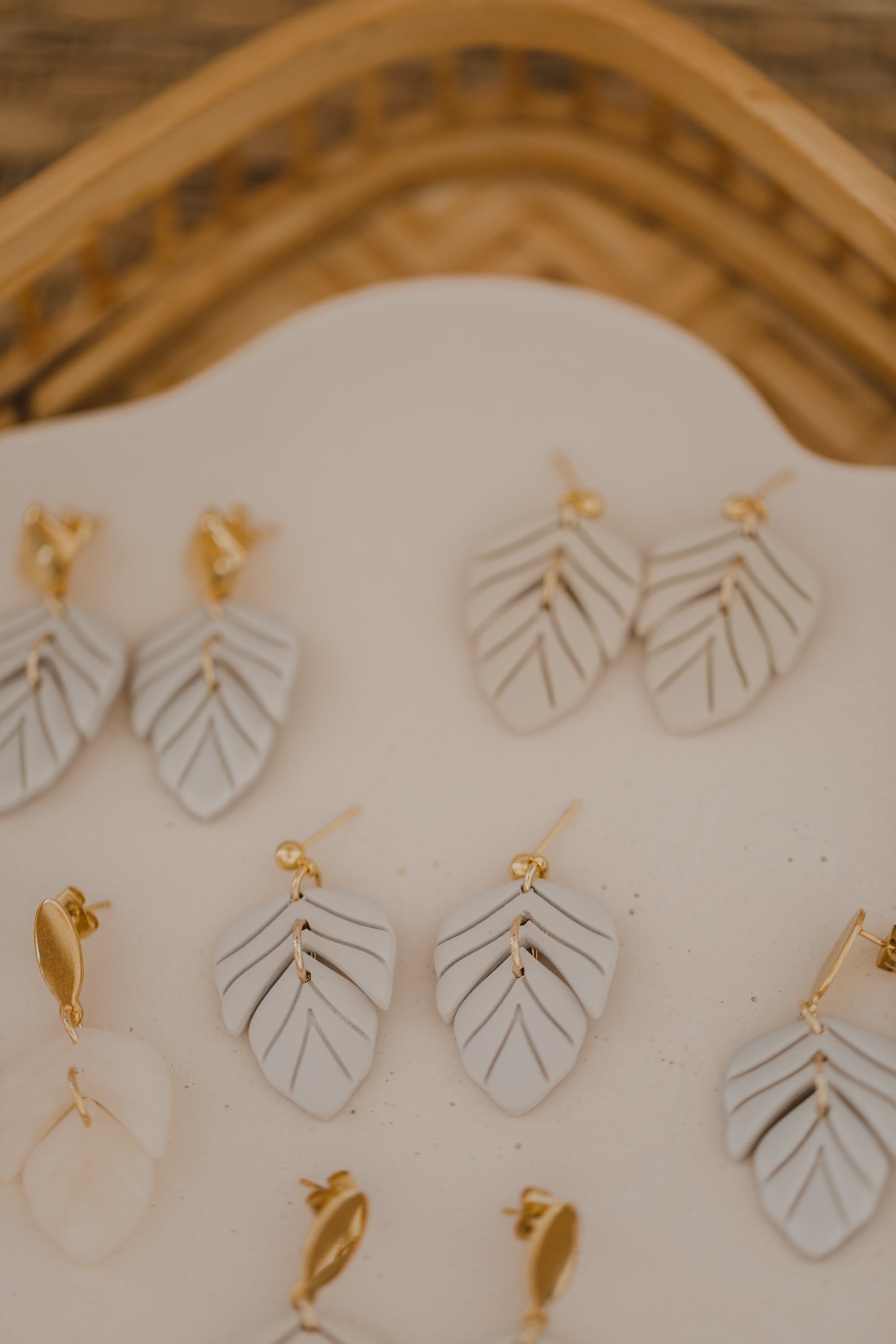 MARJA - small drop earrings gold