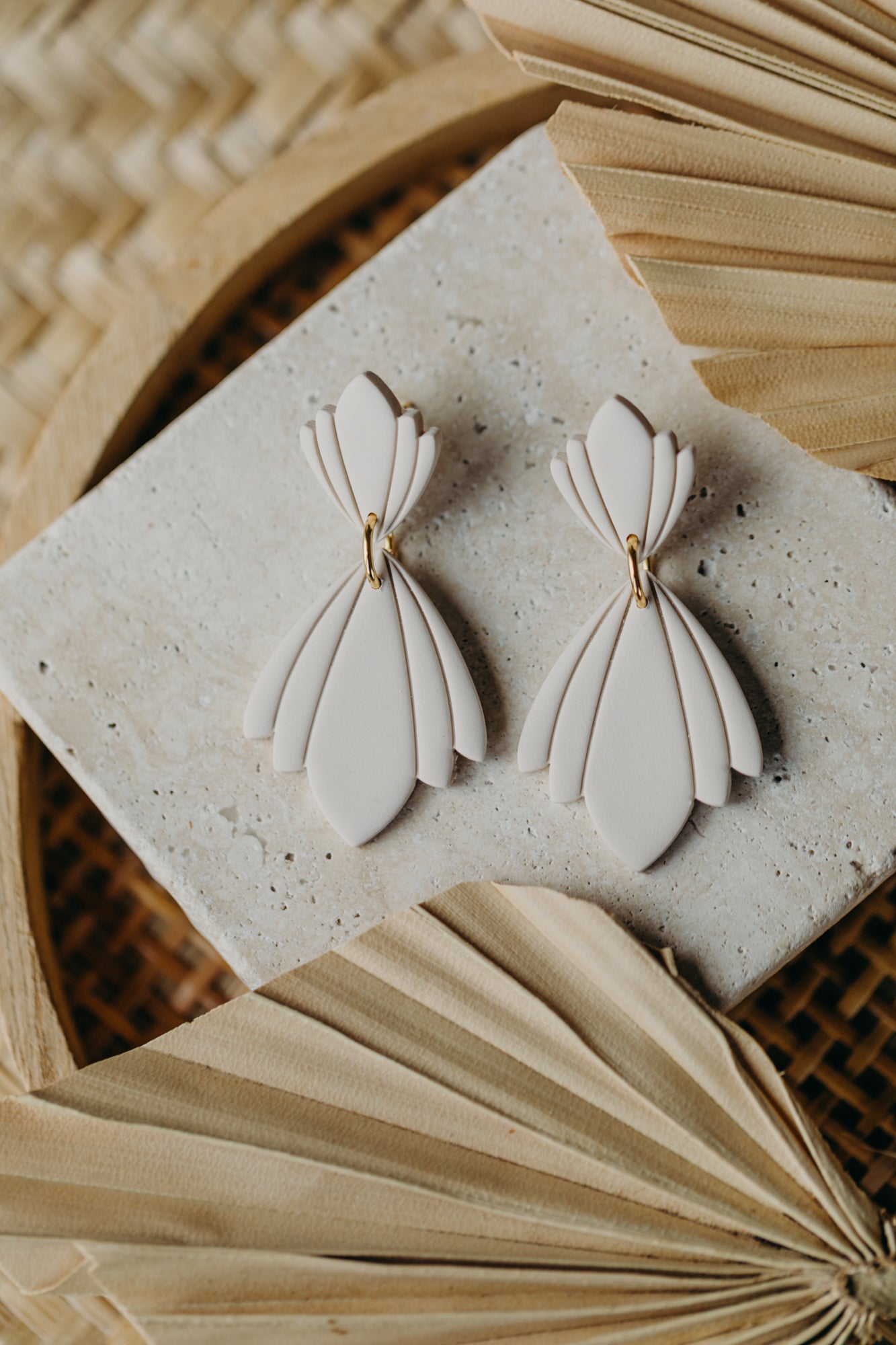 CHARLOTTE - large vanilla-colored statement earrings
