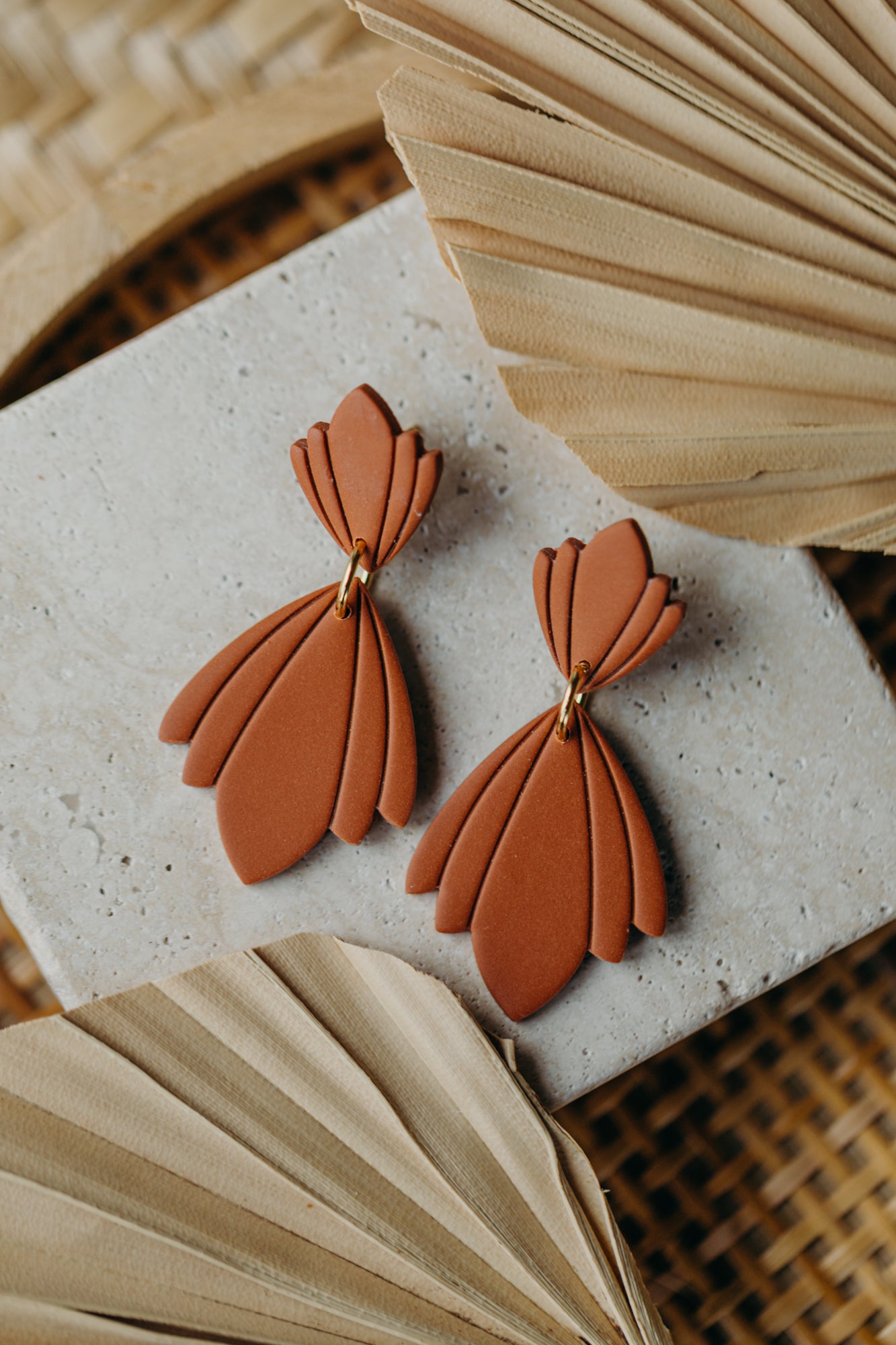 CHARLOTTE - large cinnamon-colored statement earrings