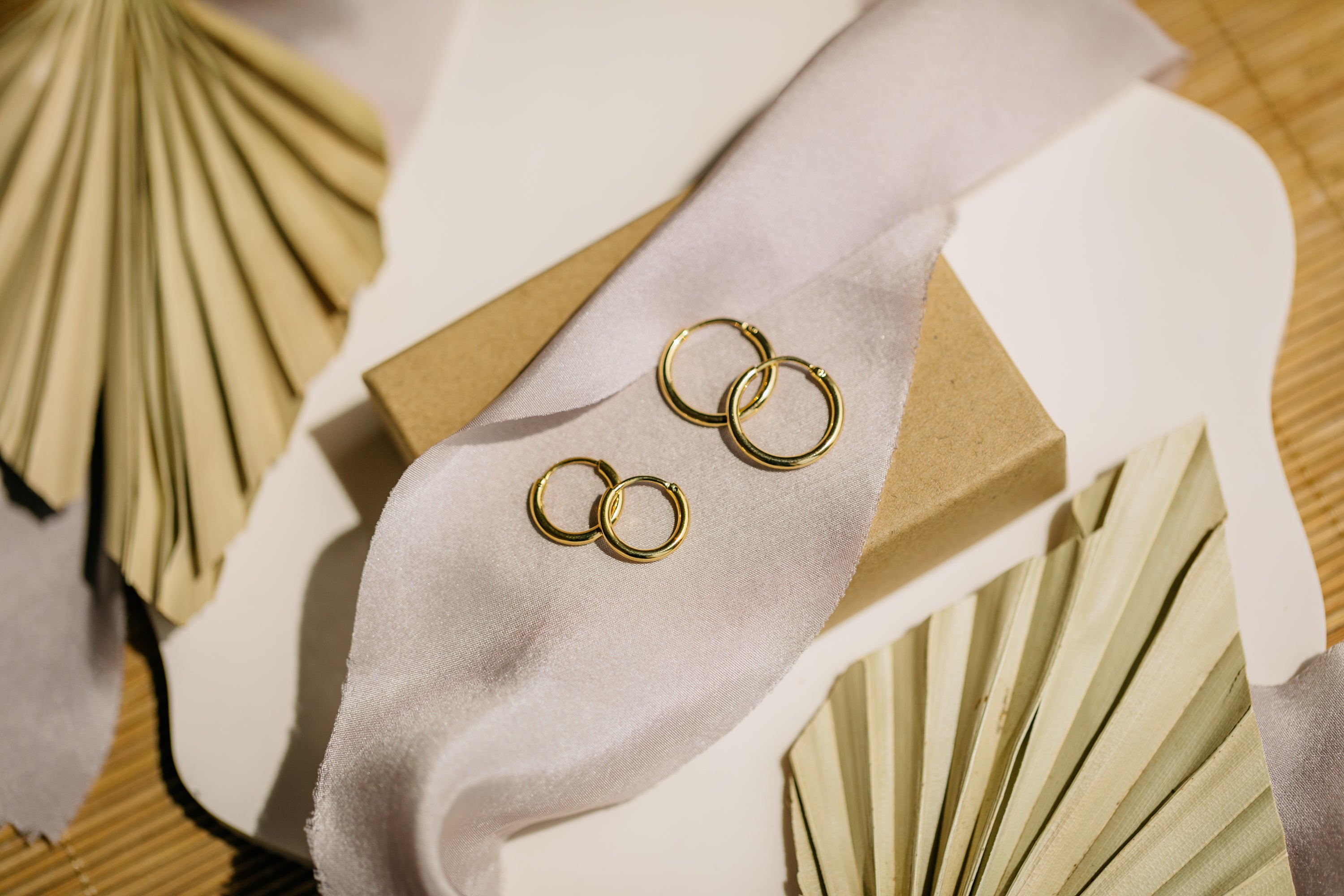 filigrane goldene Creolen 13 mm oder 17 mm