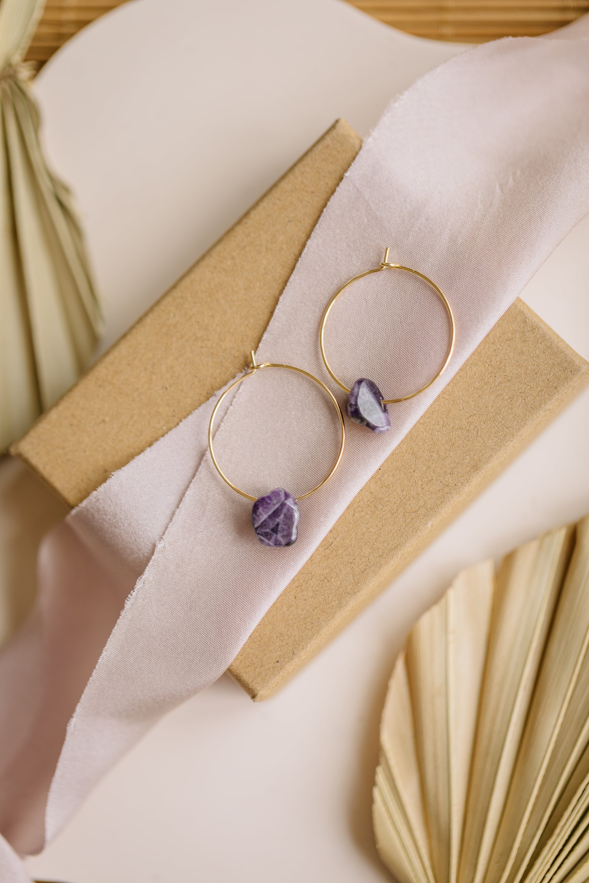 Creolen mit lila Amethyst Edelstein