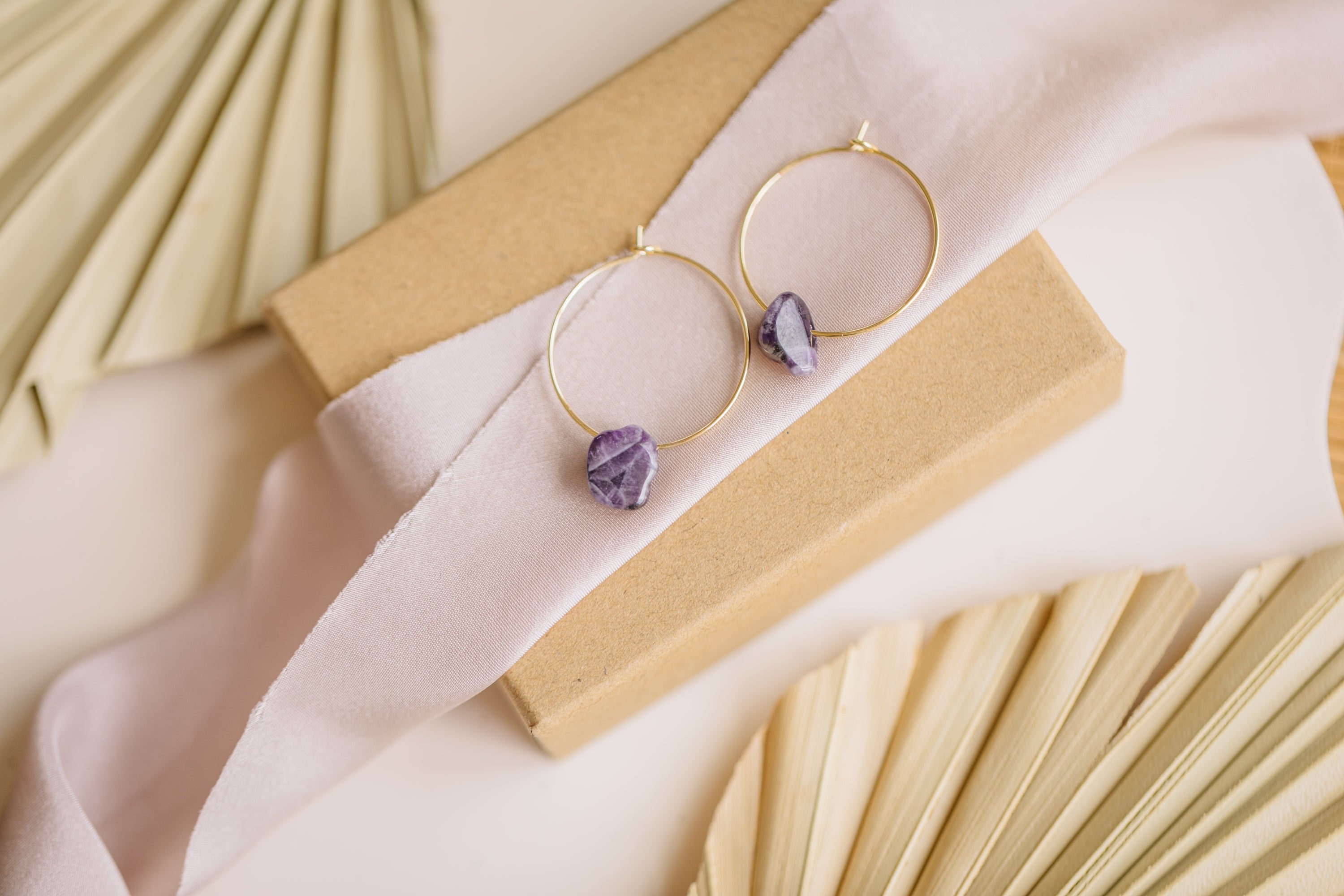 Creolen mit lila Amethyst Edelstein