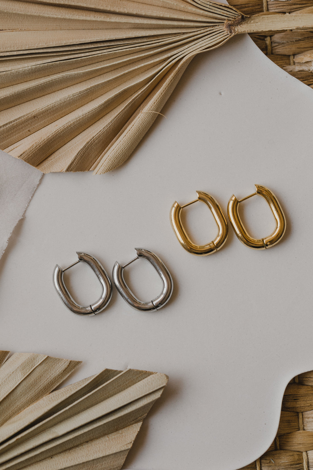 breite ovale Creolen