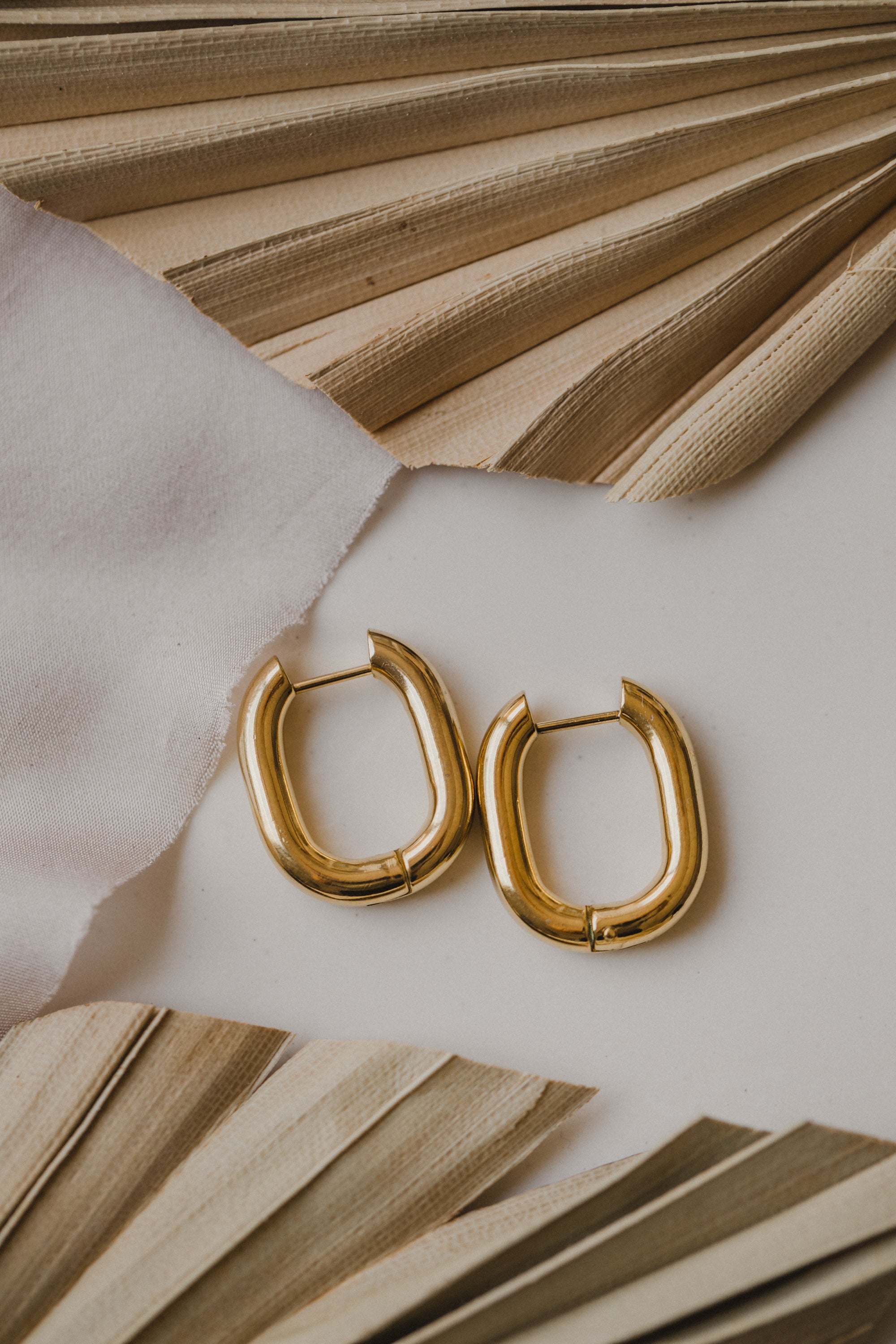 breite ovale Creolen