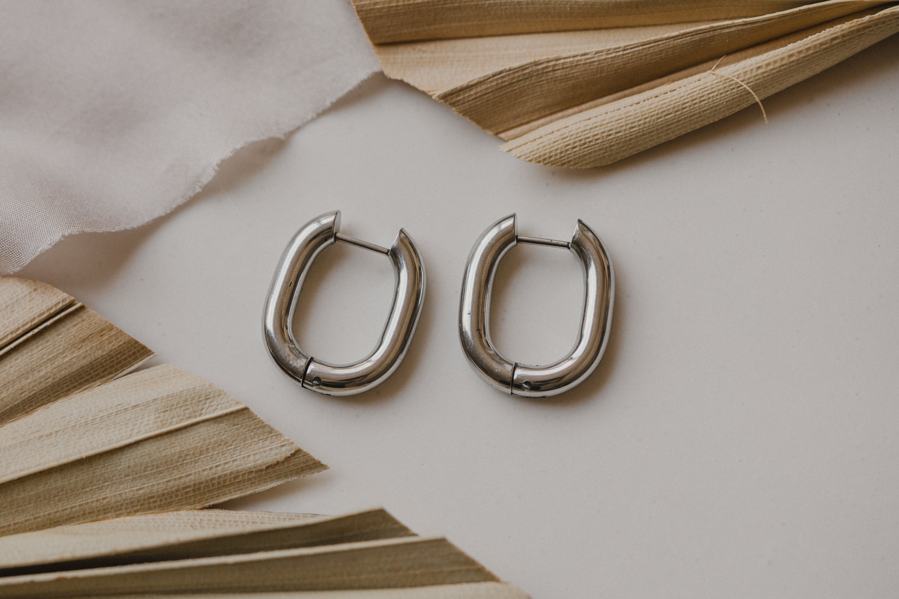 breite ovale Creolen