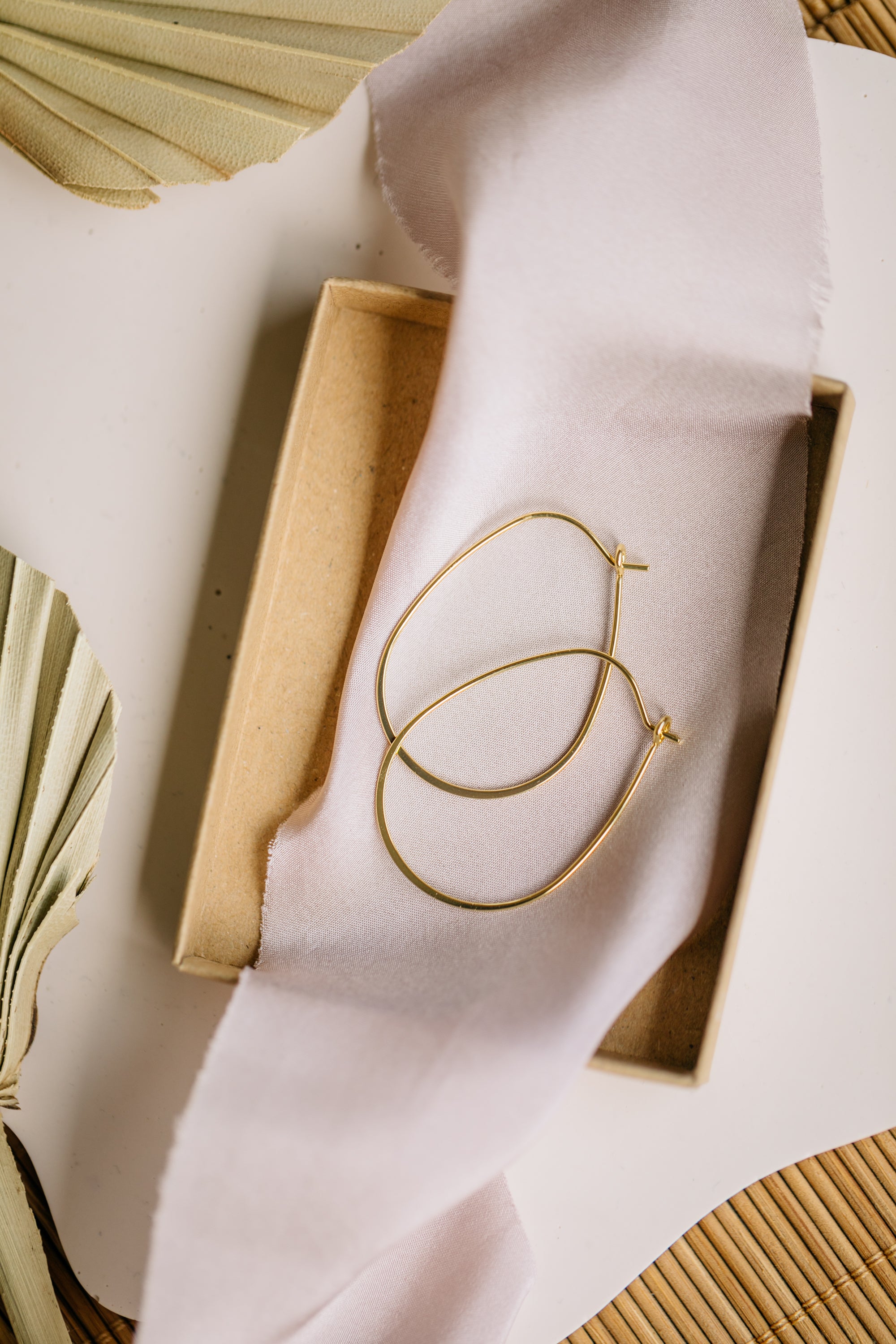 narrow oval hoop earrings