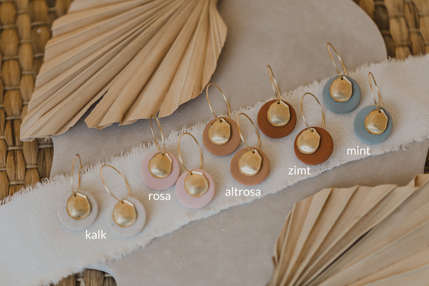 LISAN - Creolen mit Plättchen aus Polymer Ton und Messing