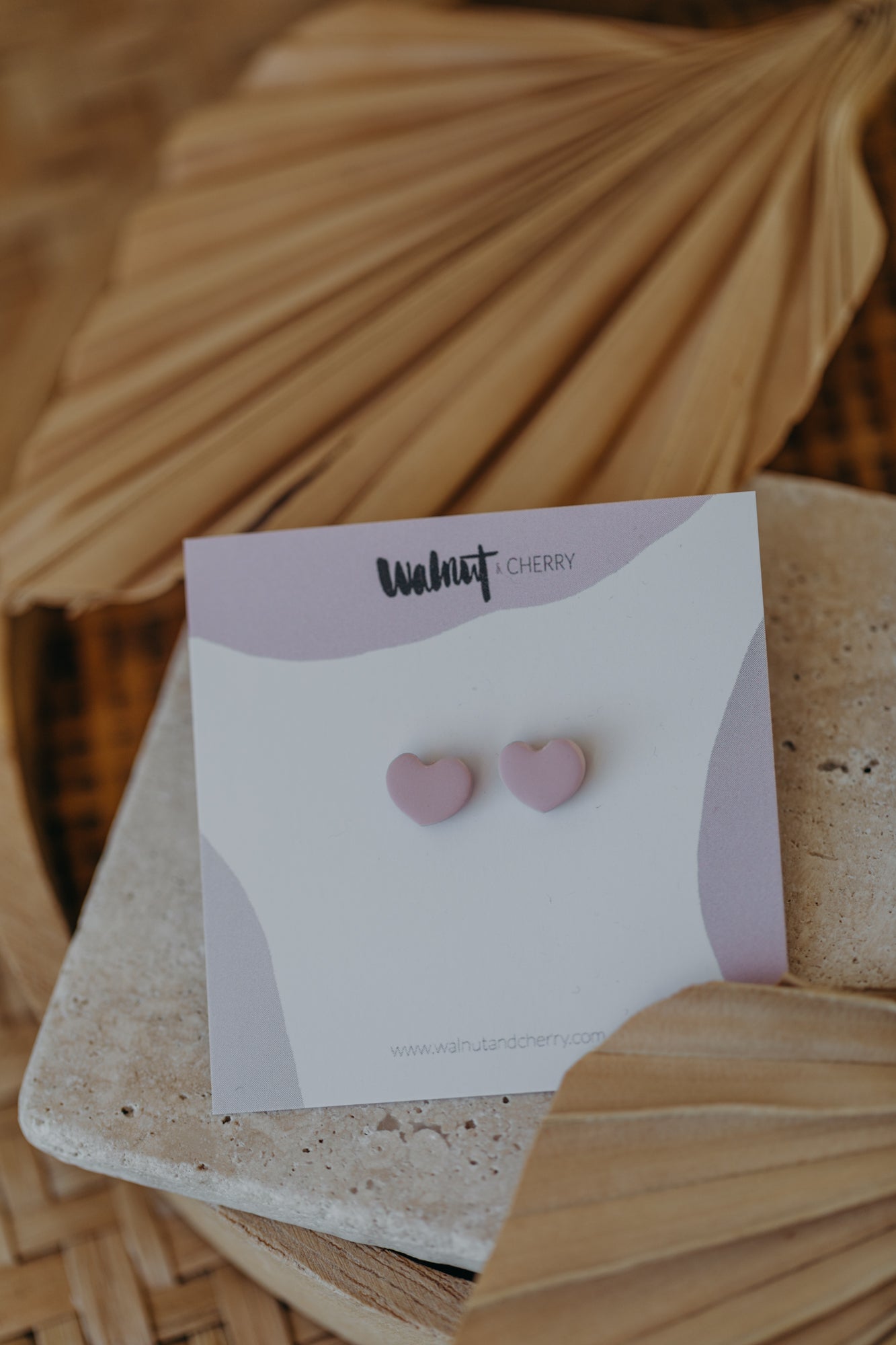 DENO - kleine Herz Ohrstecker aus Polymer Ton