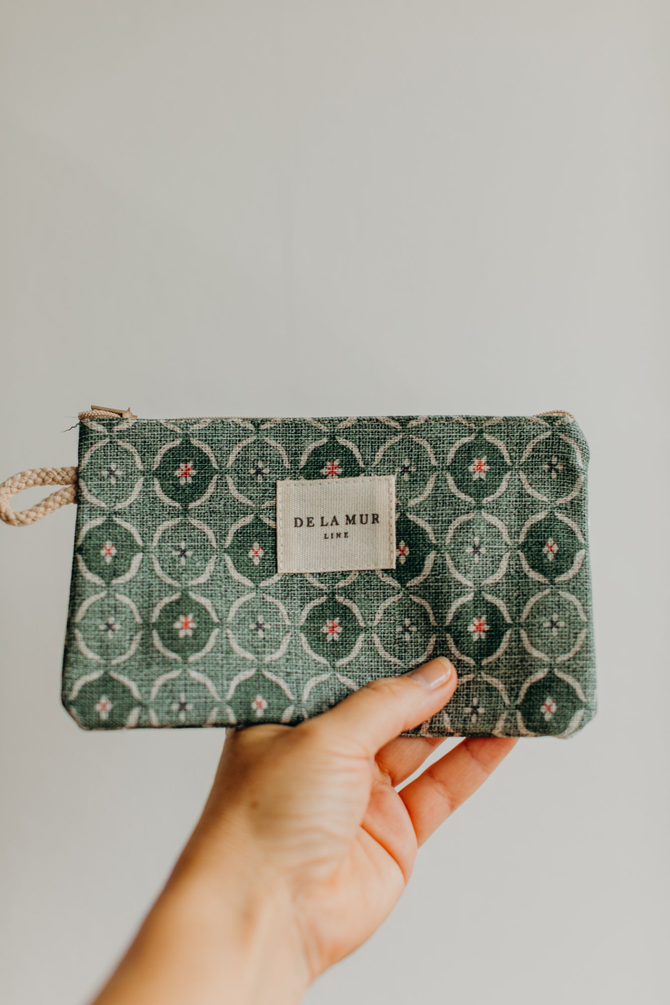 DeLaMur_Beauty Bag Mini ARIEL Detail