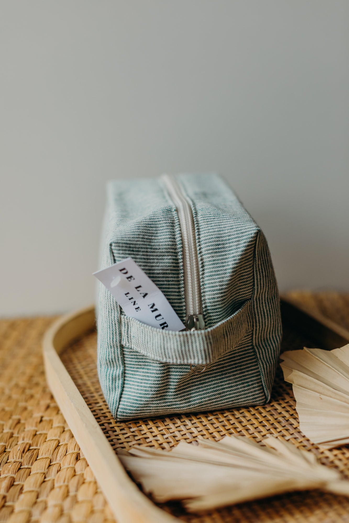 DeLaMur_Beauty Bag Medium TEO Seitenansicht