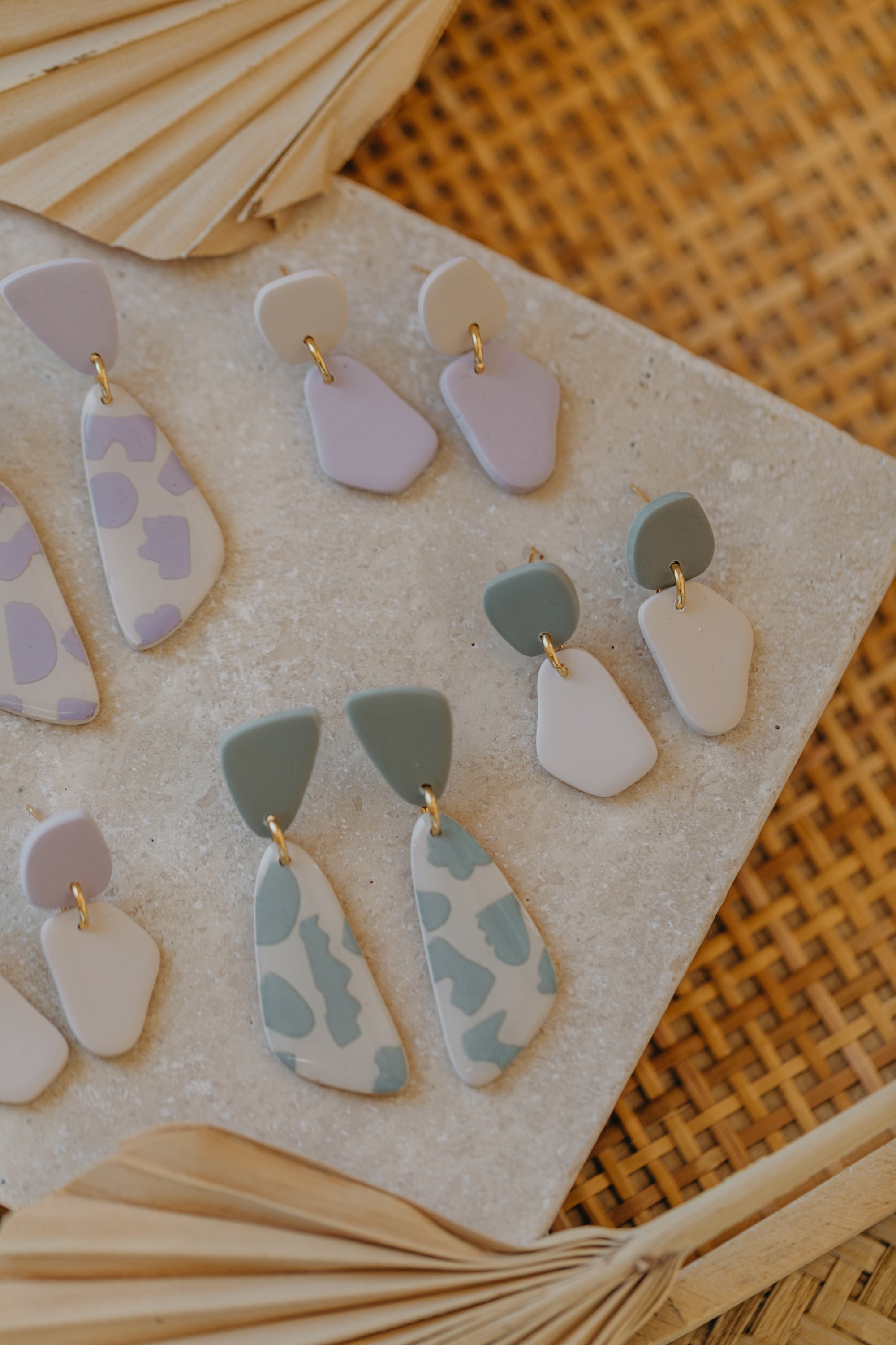 YUNA - small round earrings made of polymer clay in bright colors