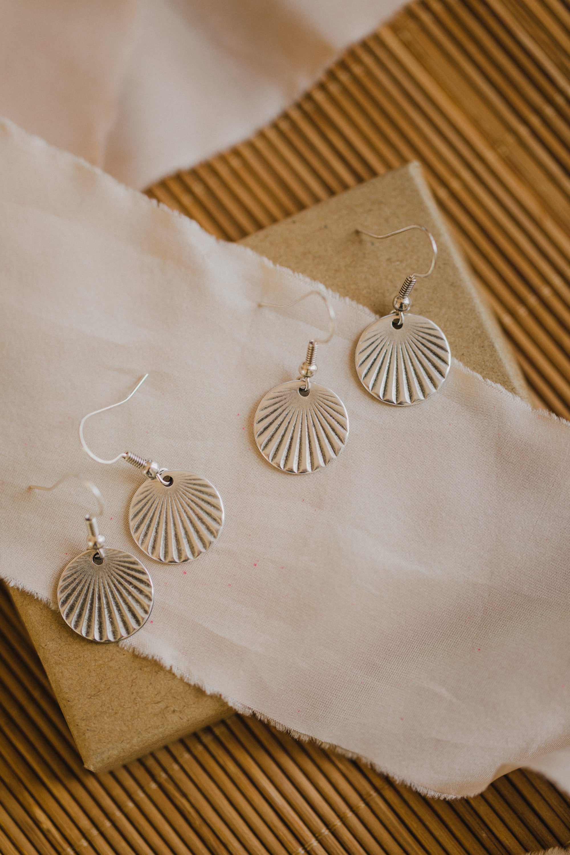 fringe earrings made of brass