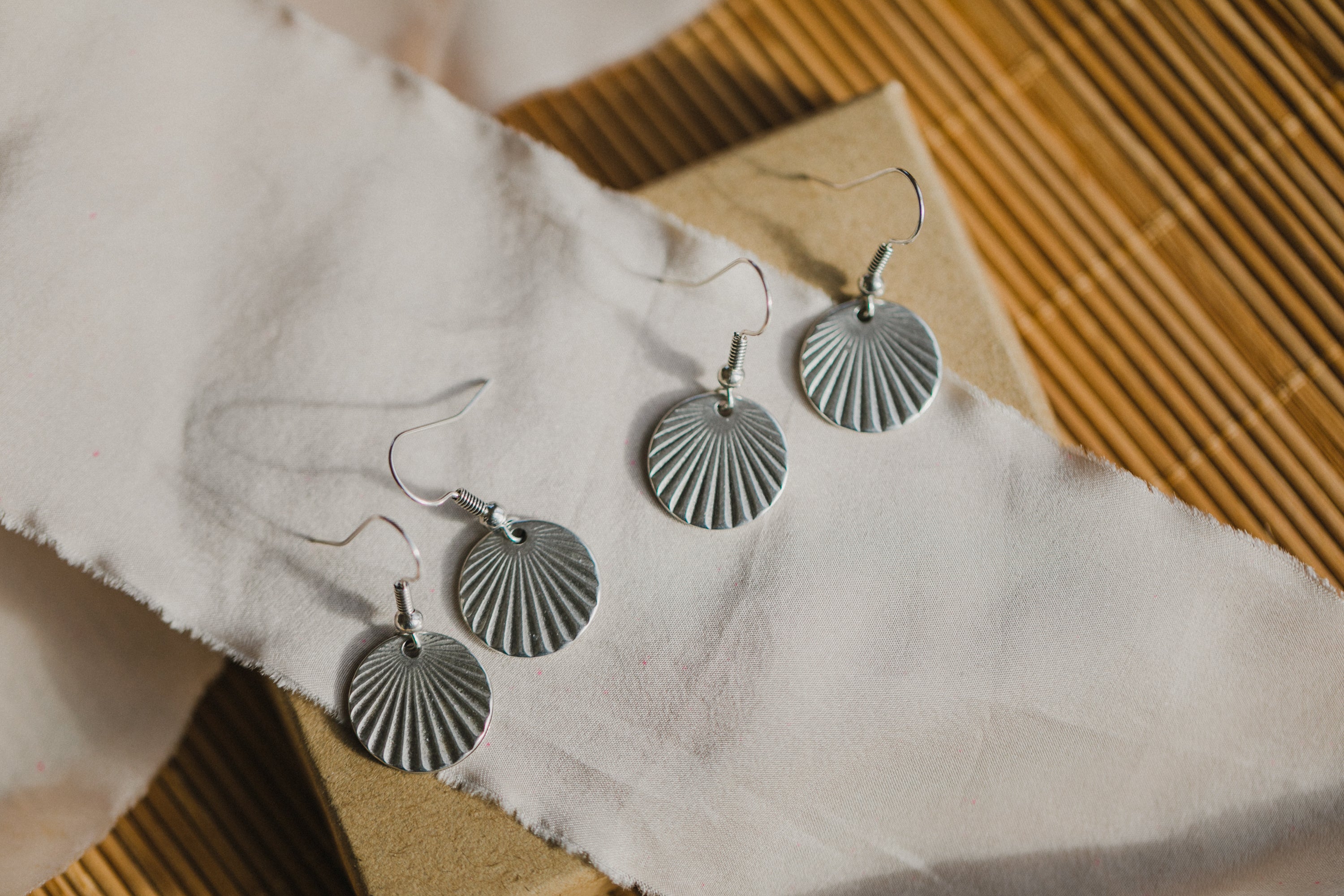 fringe earrings made of brass