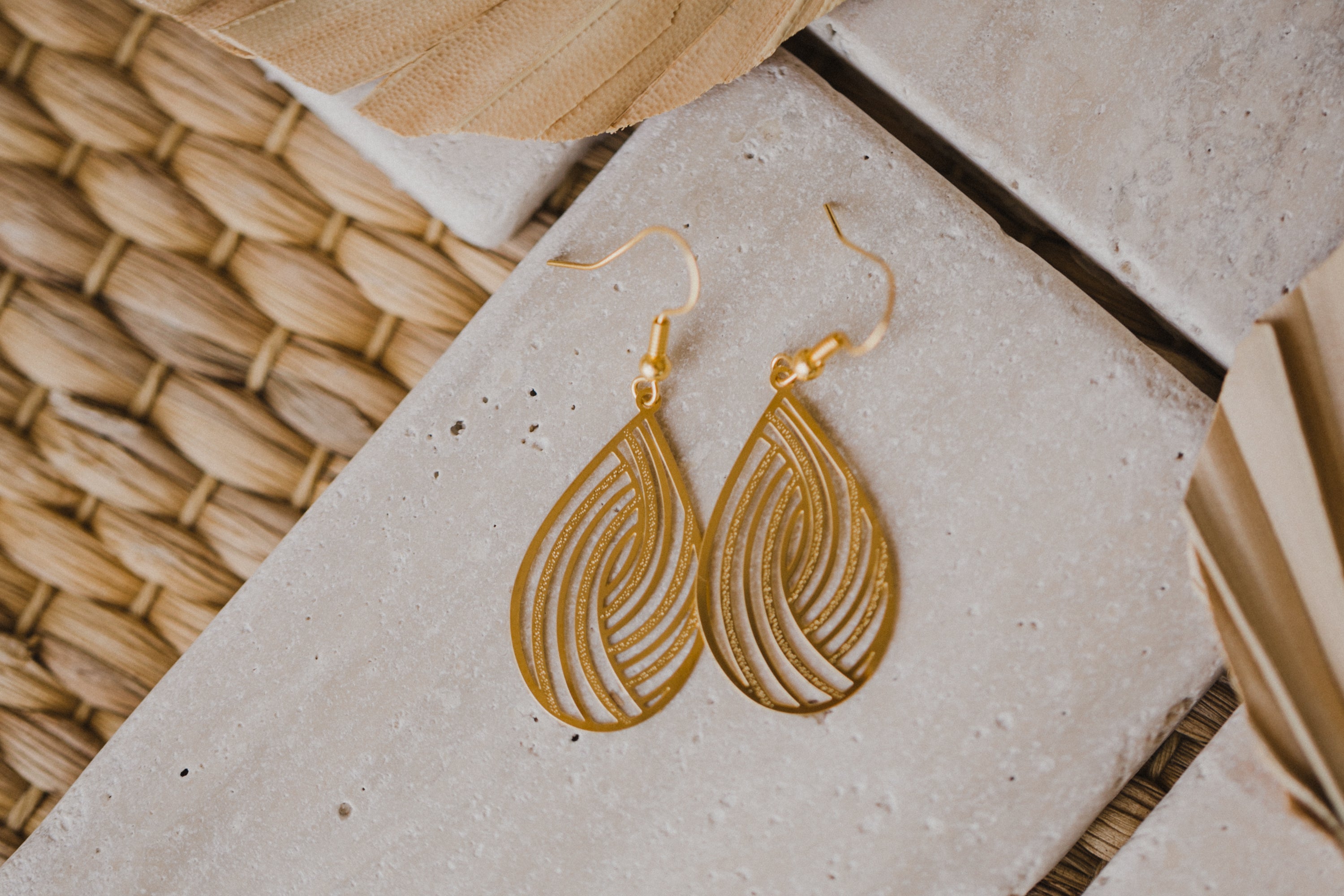 fringe earrings made of brass