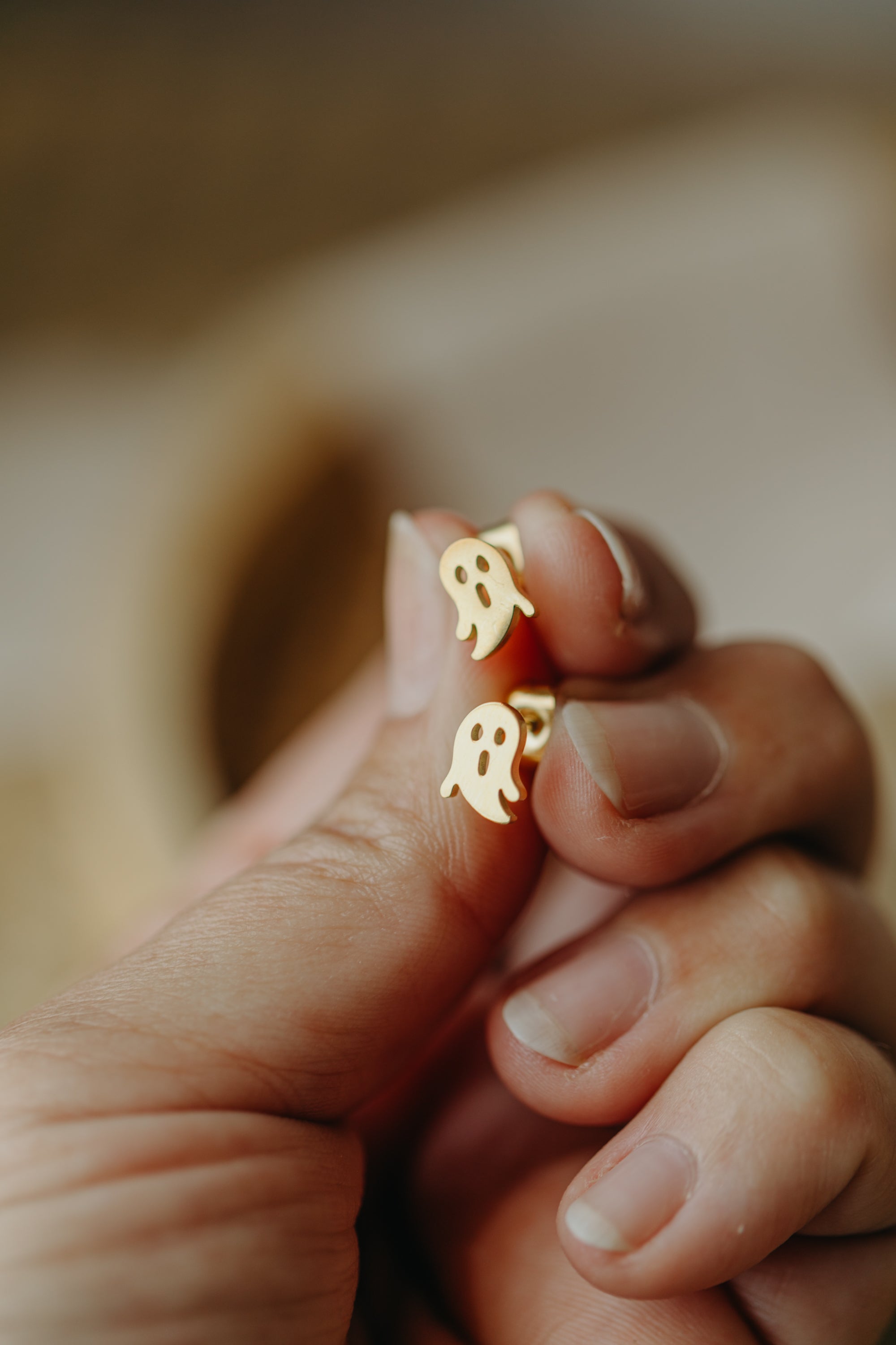 Stud earrings small sun with dots