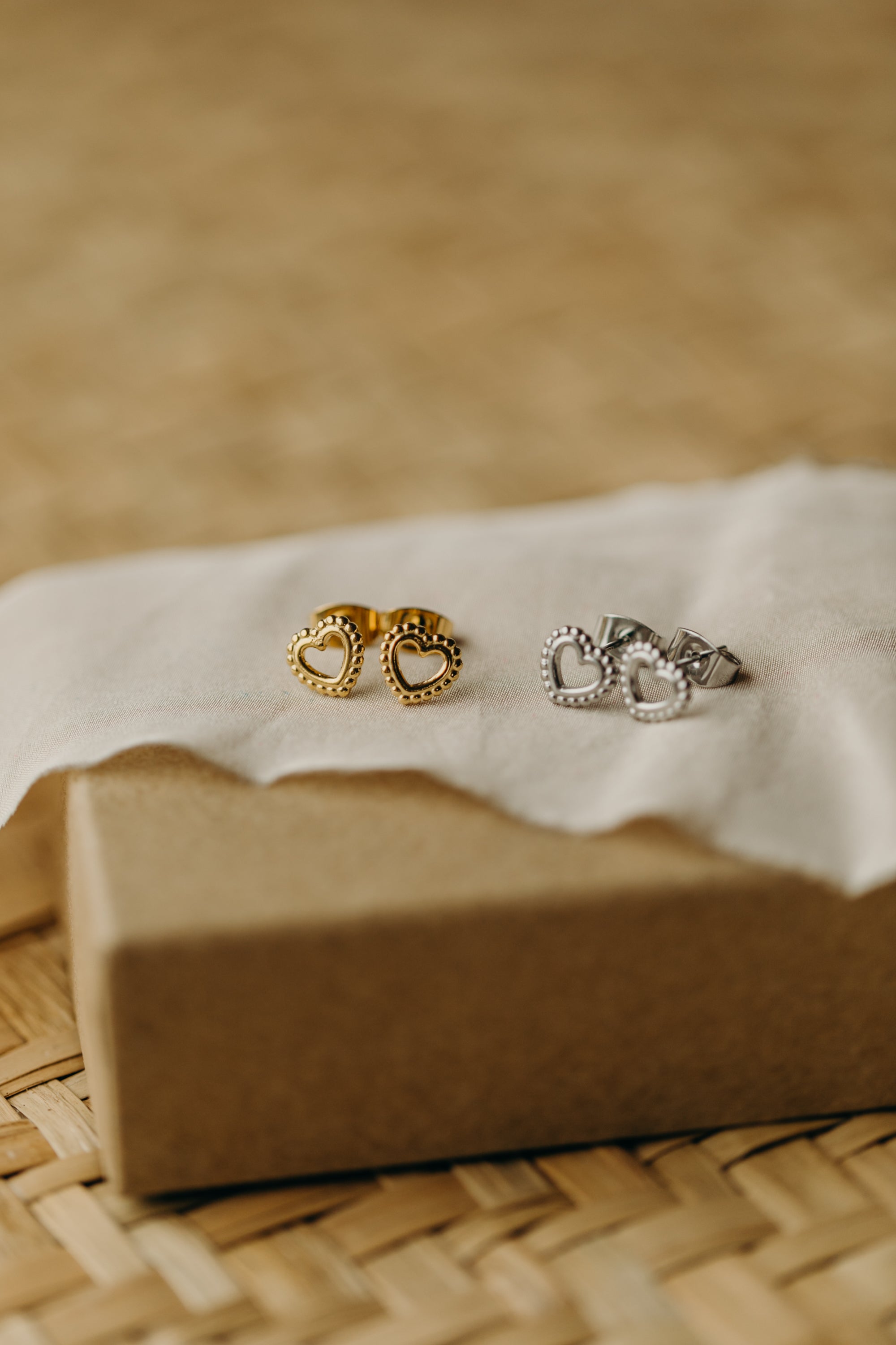 dotted circle earrings