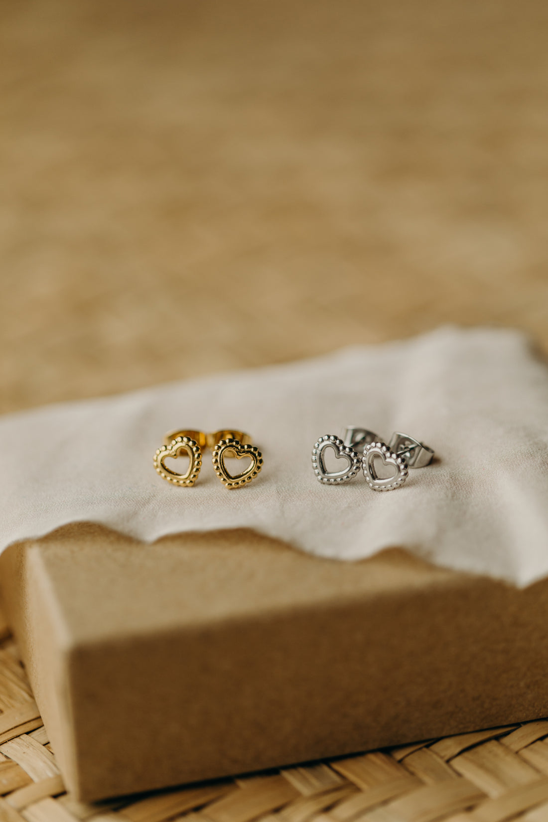 dotted circle earrings