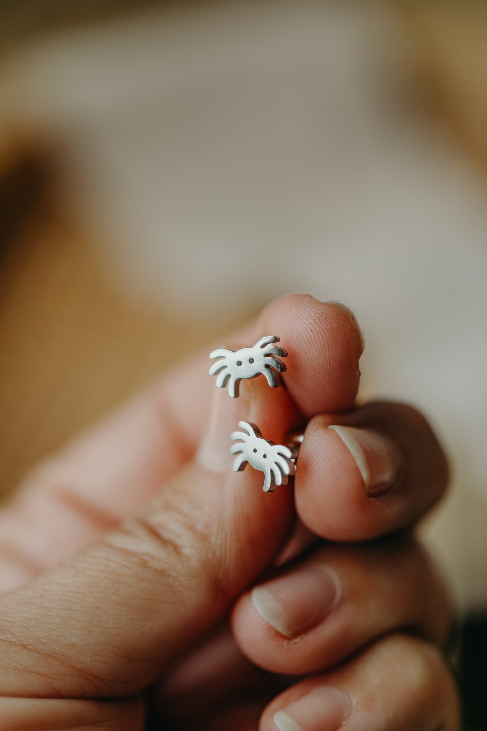 Stud earrings small sun with dots