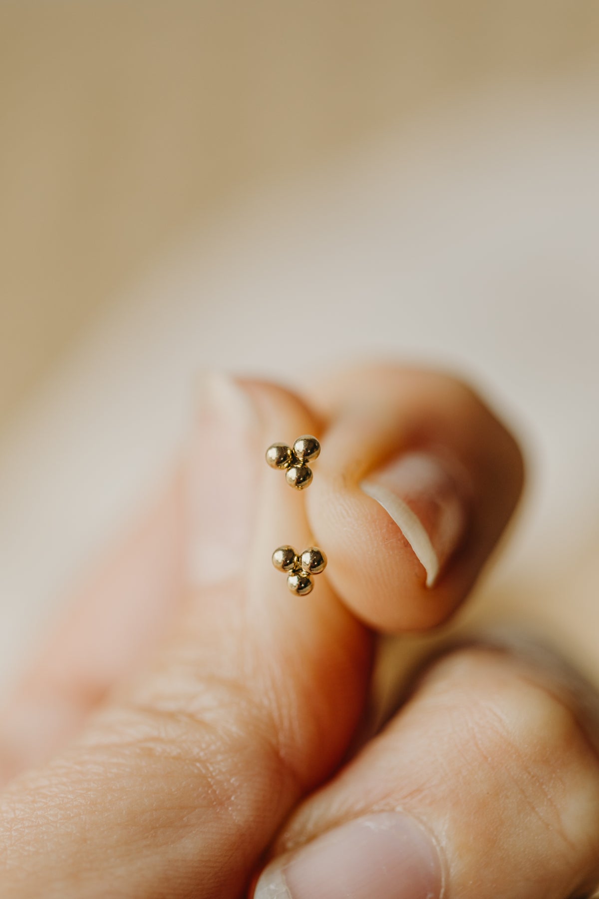 Ohrstecker Mini drei Punkte