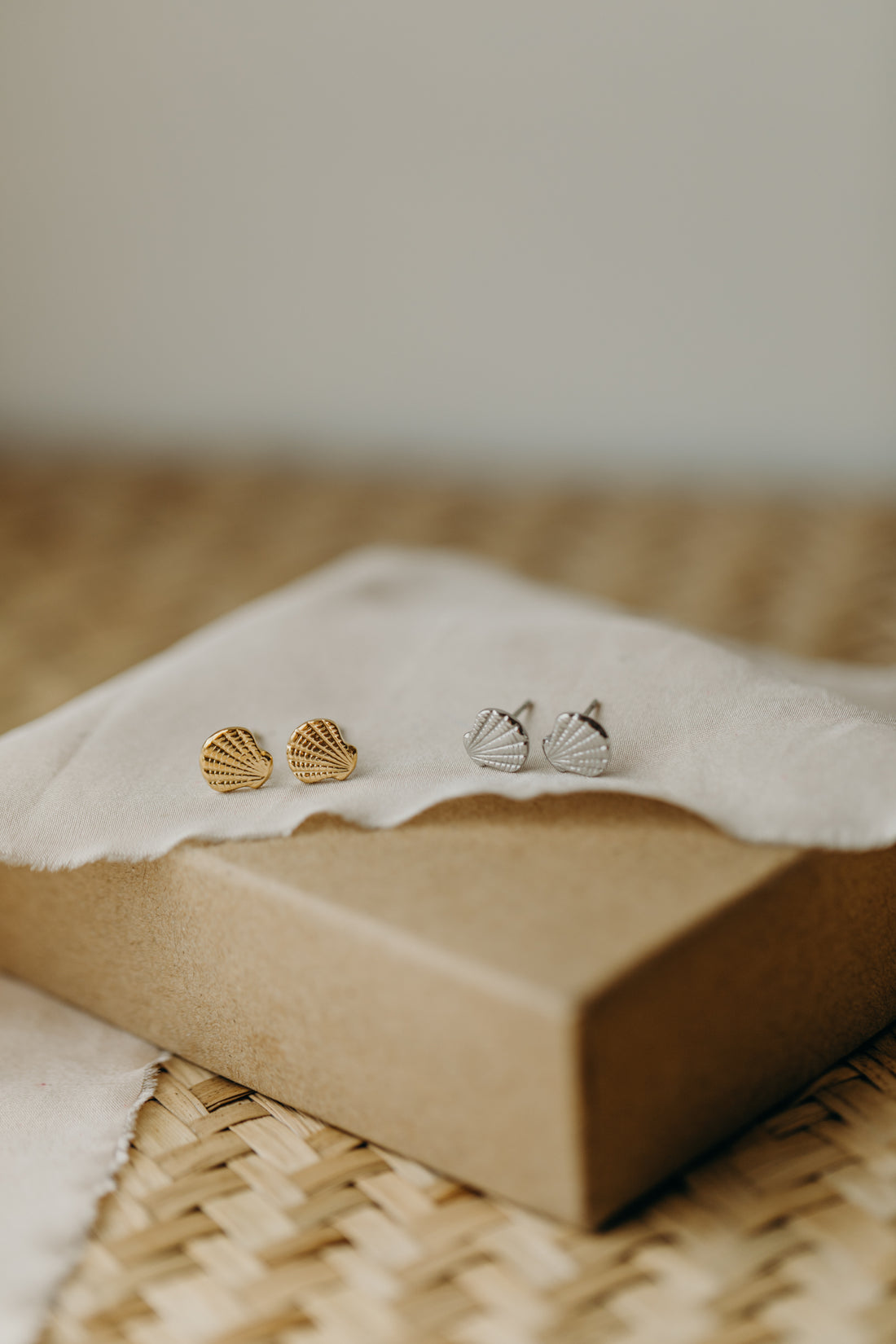 Shell earrings