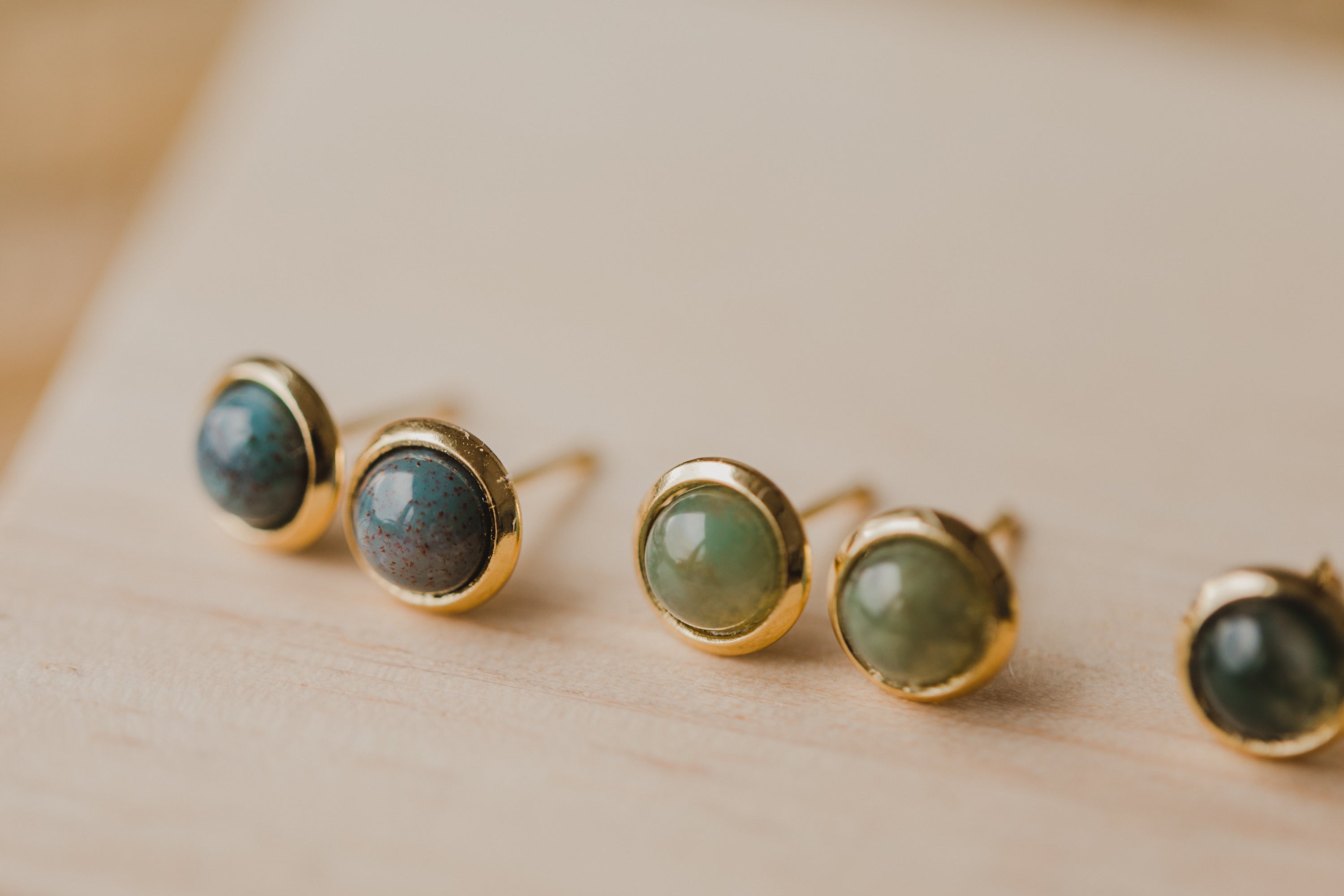 green aventurine gemstone earrings (6 mm)