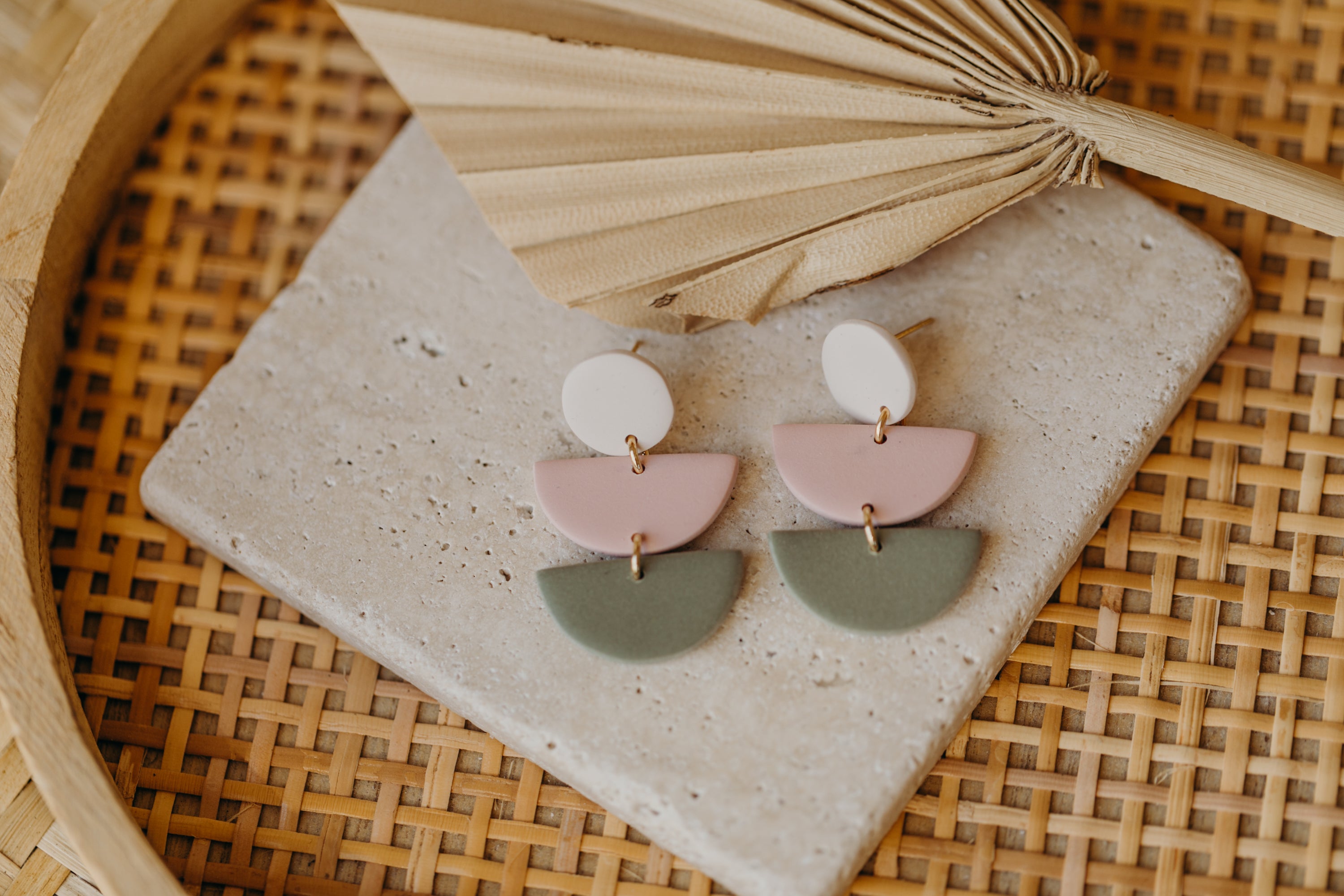 FRANCESCA - Polymer clay earrings in vanilla, light pink and eucalyptus green