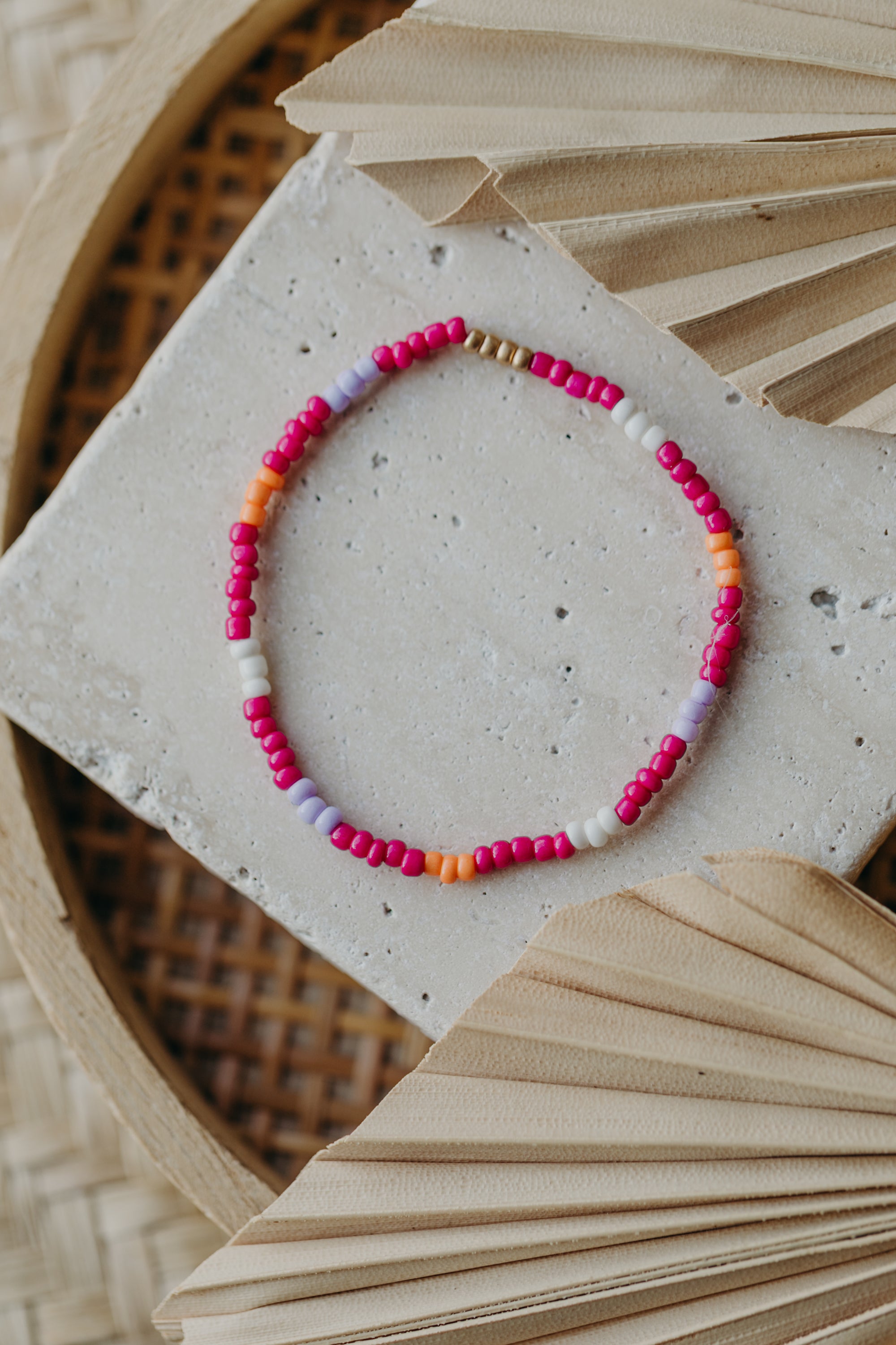 two-tone glass bead bracelet blue & cream