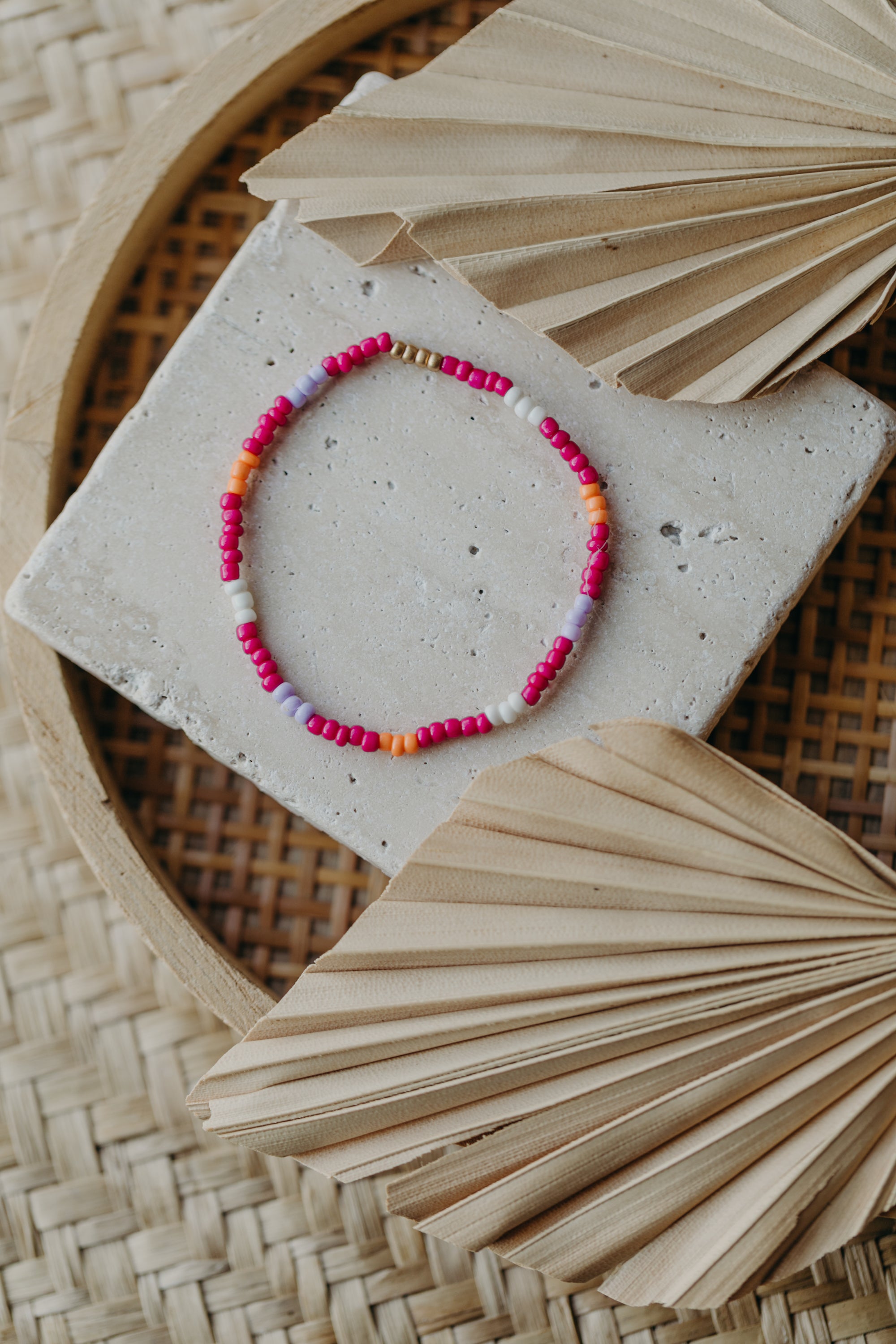 two-tone glass bead bracelet blue & cream
