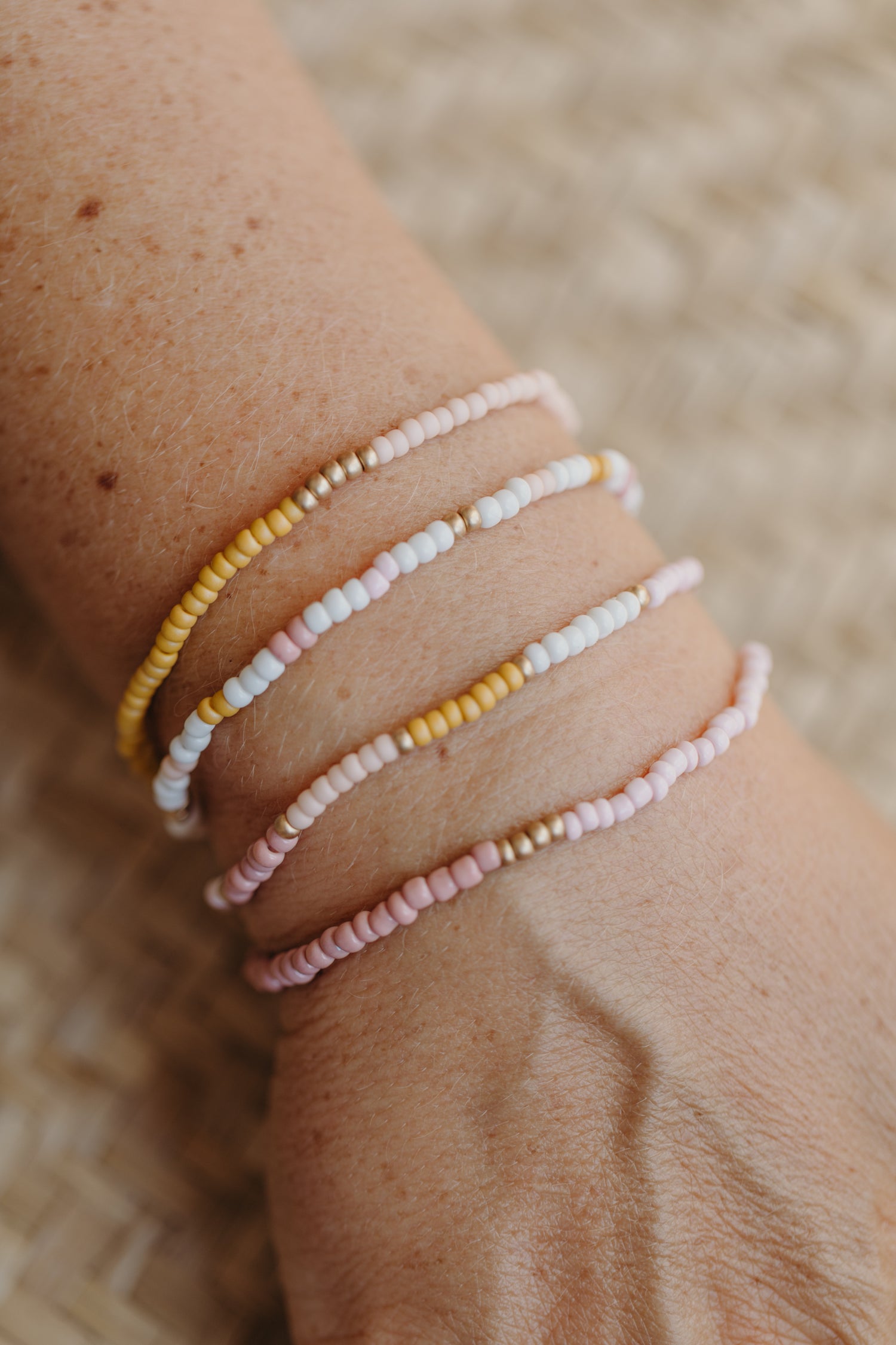 FARO - buntes Glasperlenarmband 004