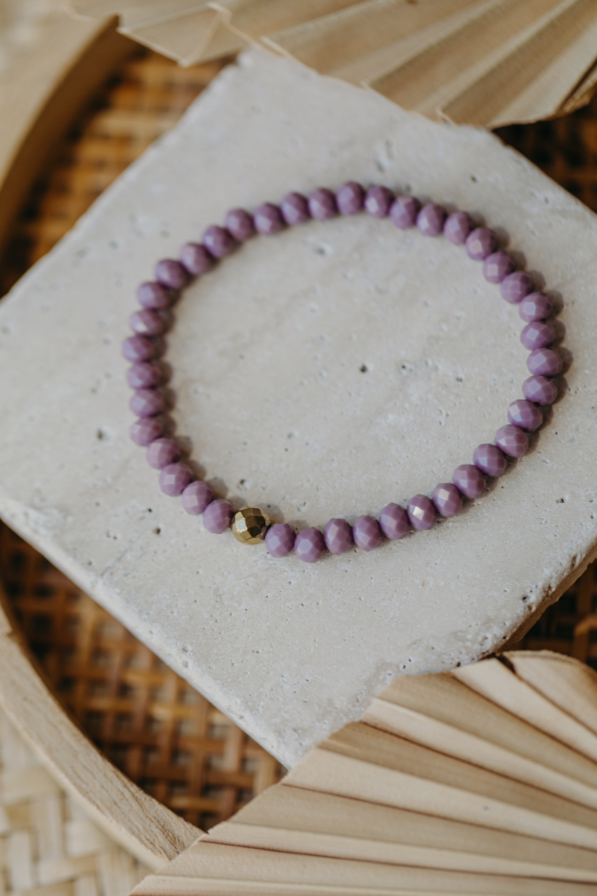 two-tone glass bead bracelet blue & cream