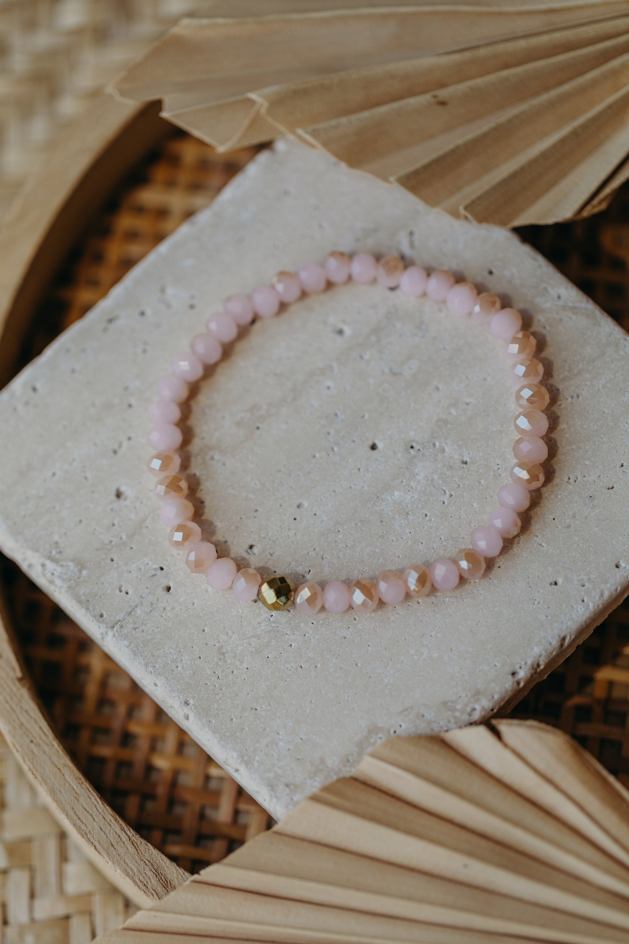 two-tone glass bead bracelet blue & cream