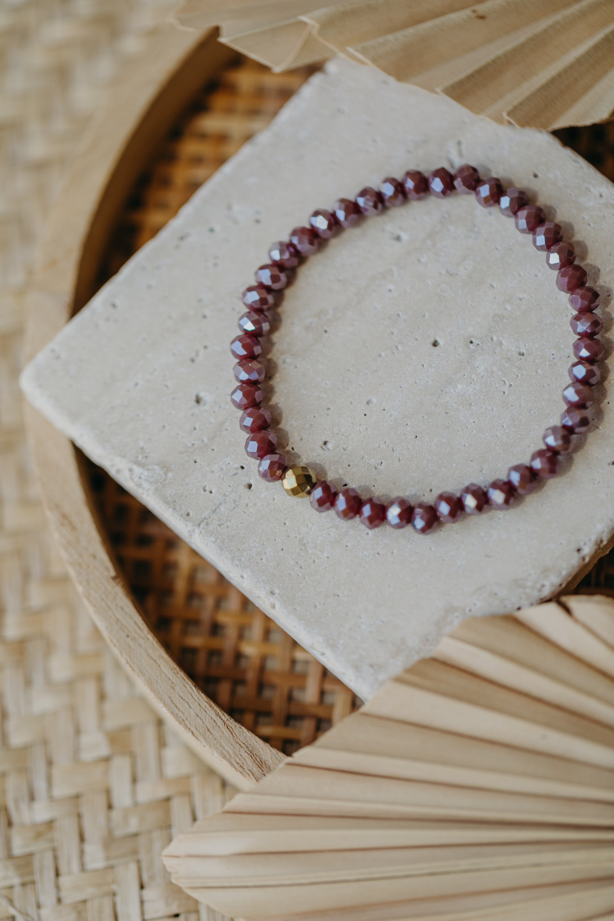 two-tone glass bead bracelet blue & cream