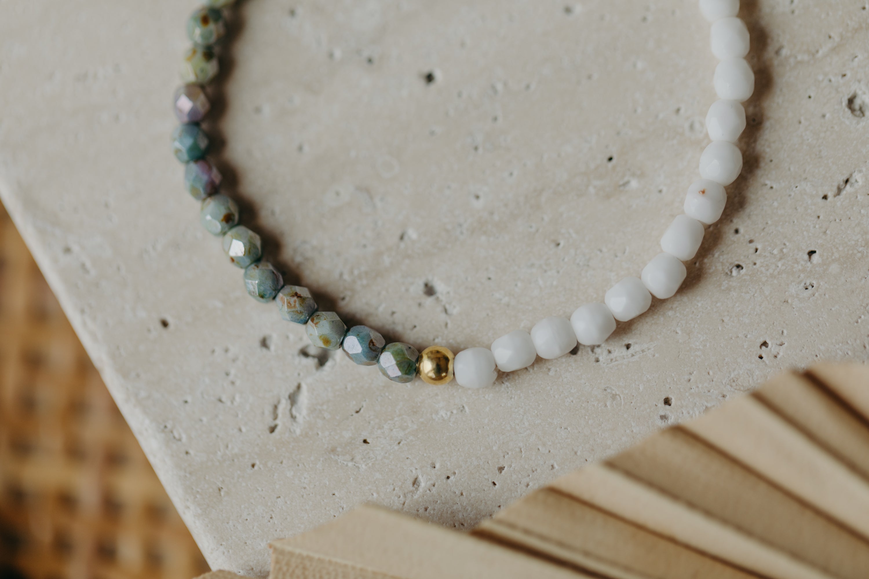 two-tone glass bead bracelet blue & cream