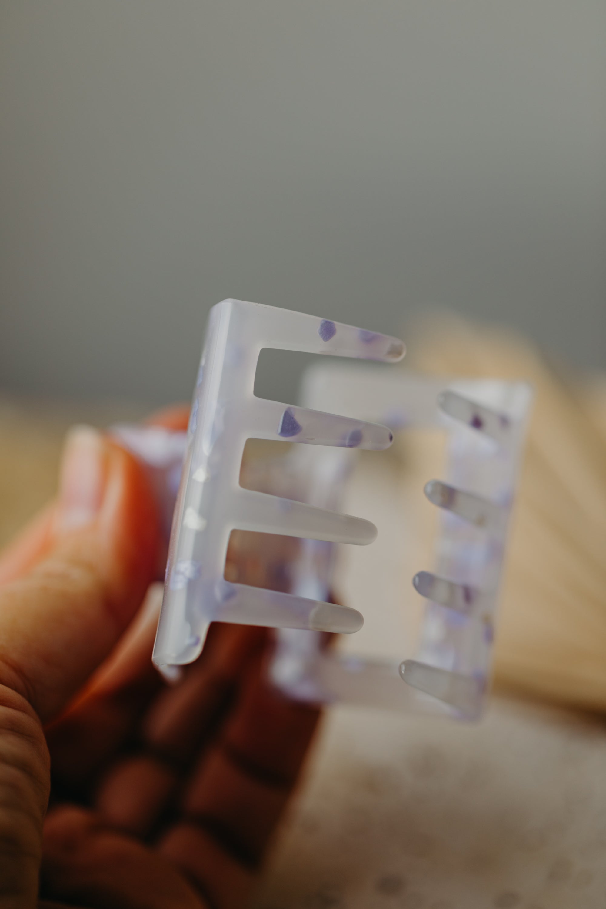 rectangular hair clip white-purple