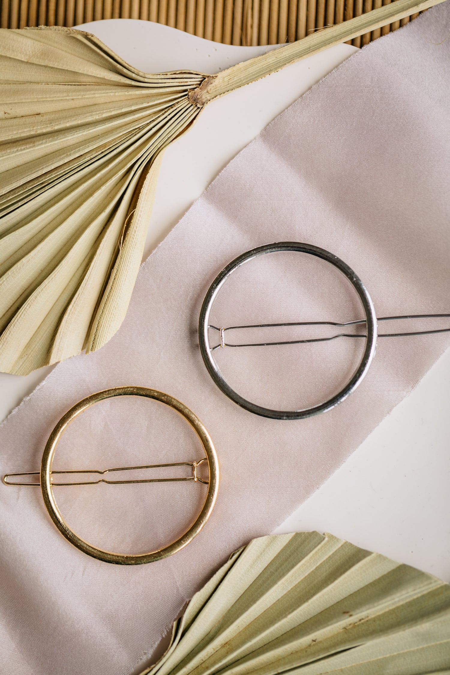 hair clip circle