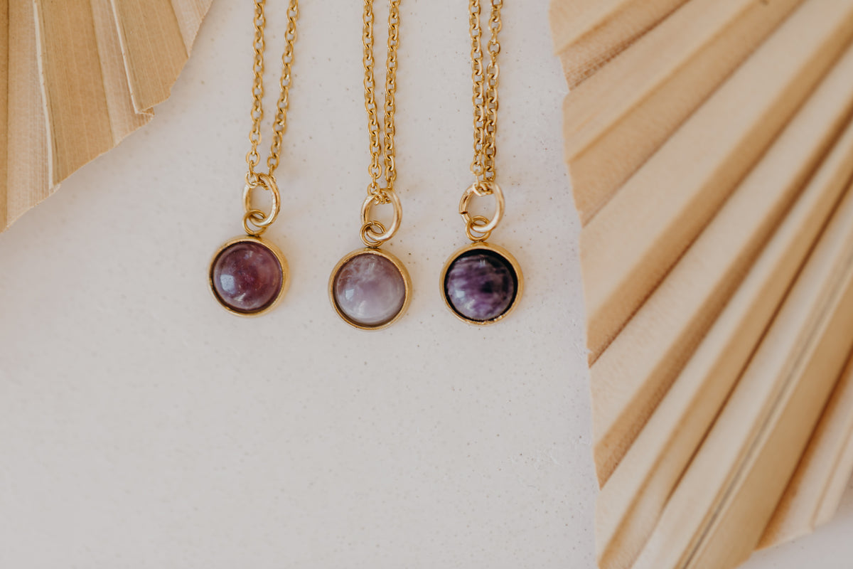Halskette mit lila Amethyst Edelstein (8 mm)