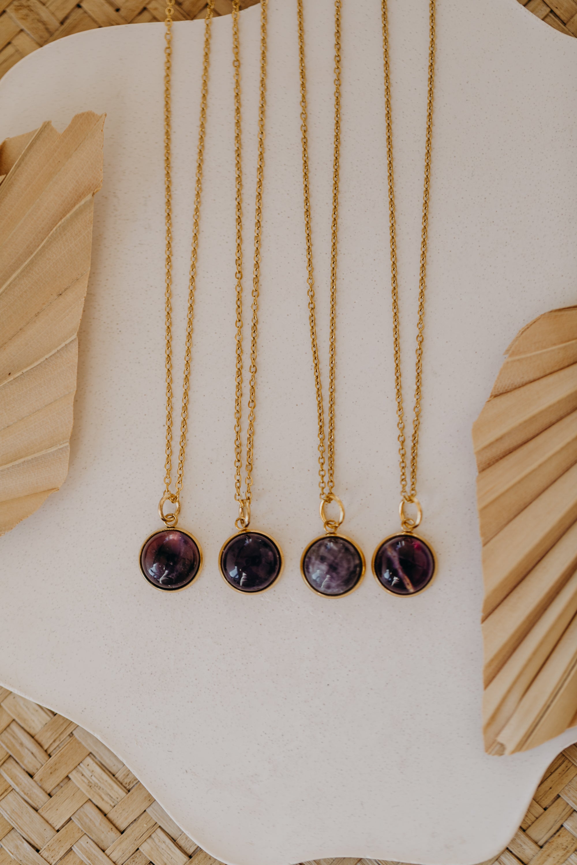 Halskette mit lila Amethyst Edelstein