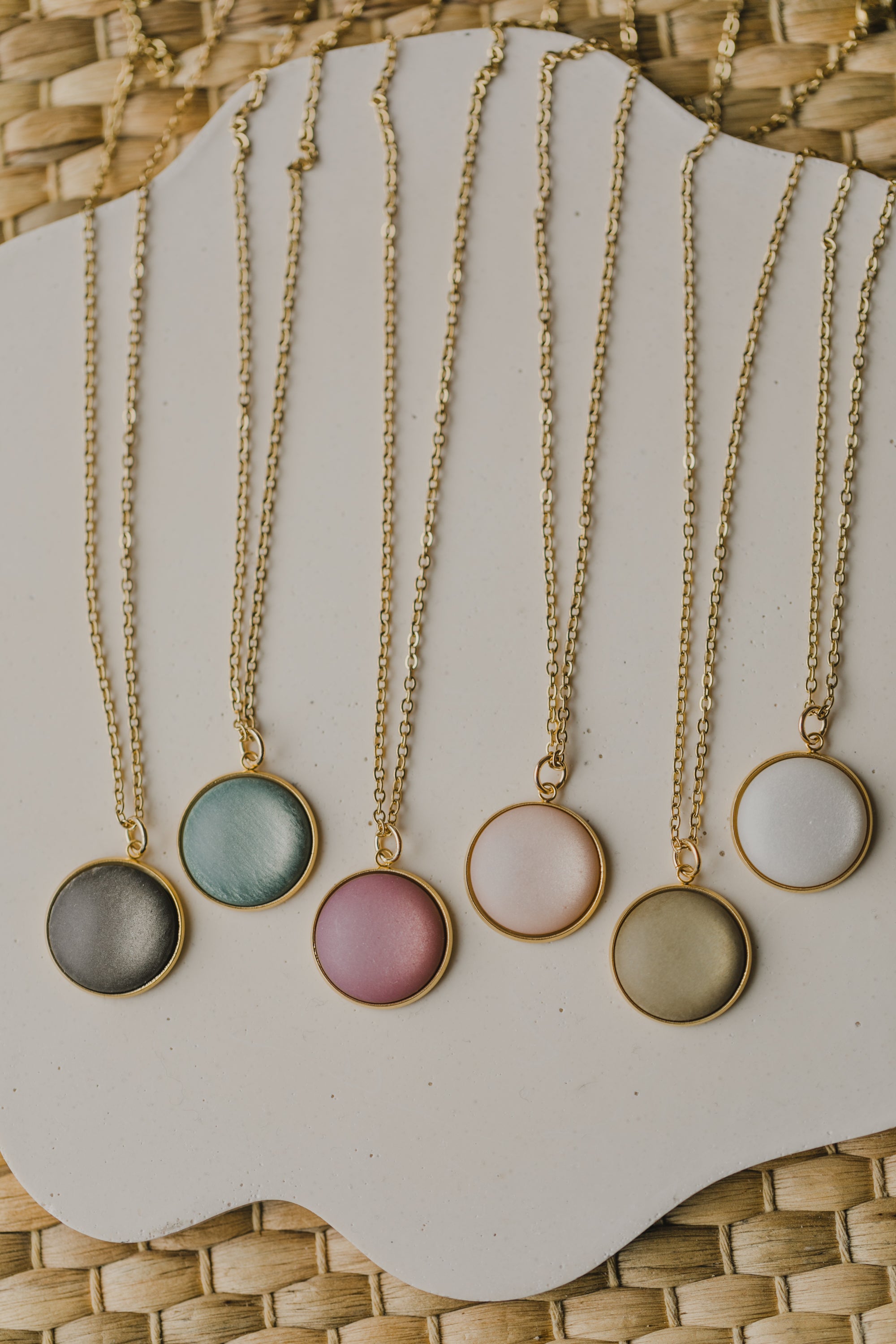 Necklace with large rose quartz gemstone