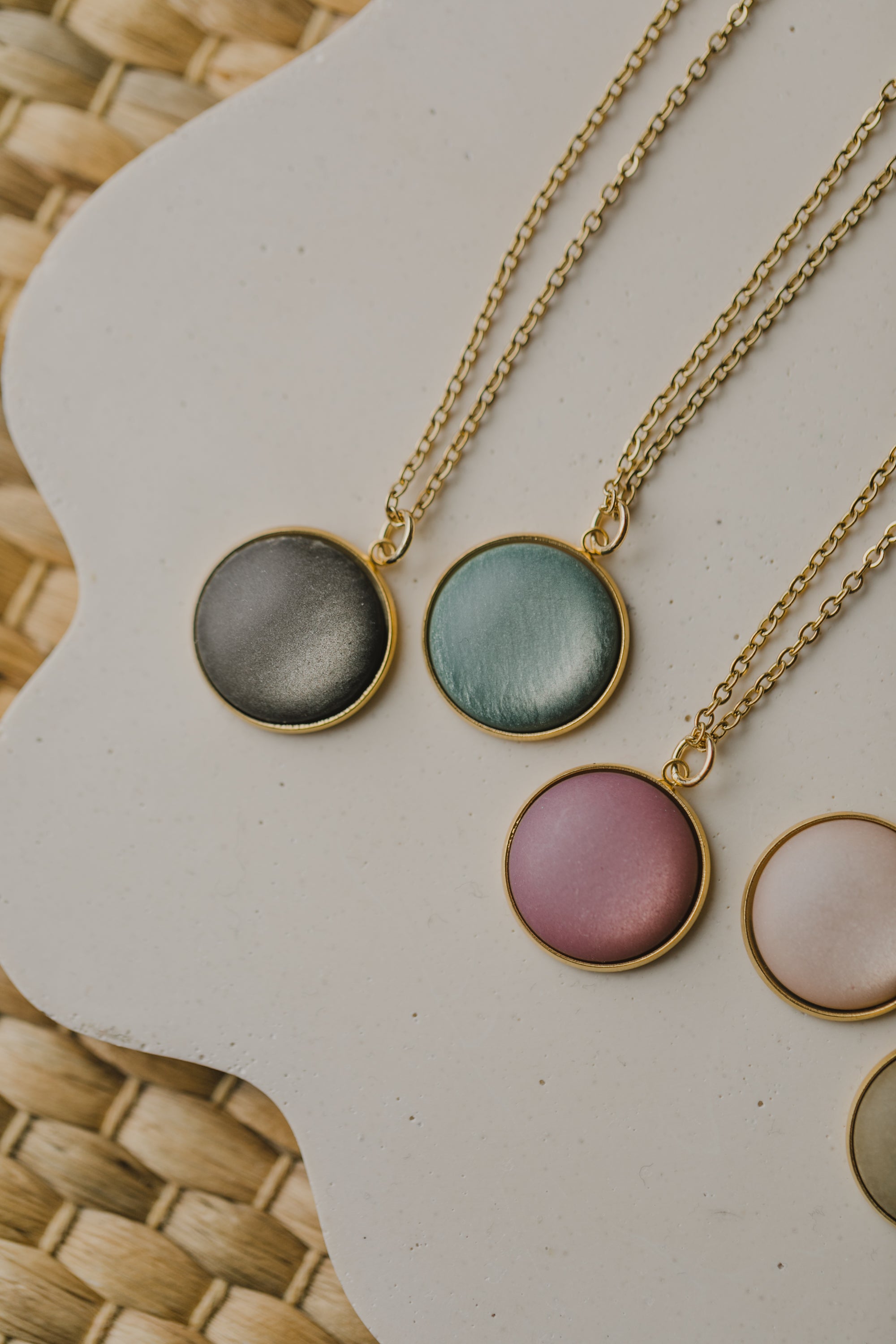 Necklace with large rose quartz gemstone
