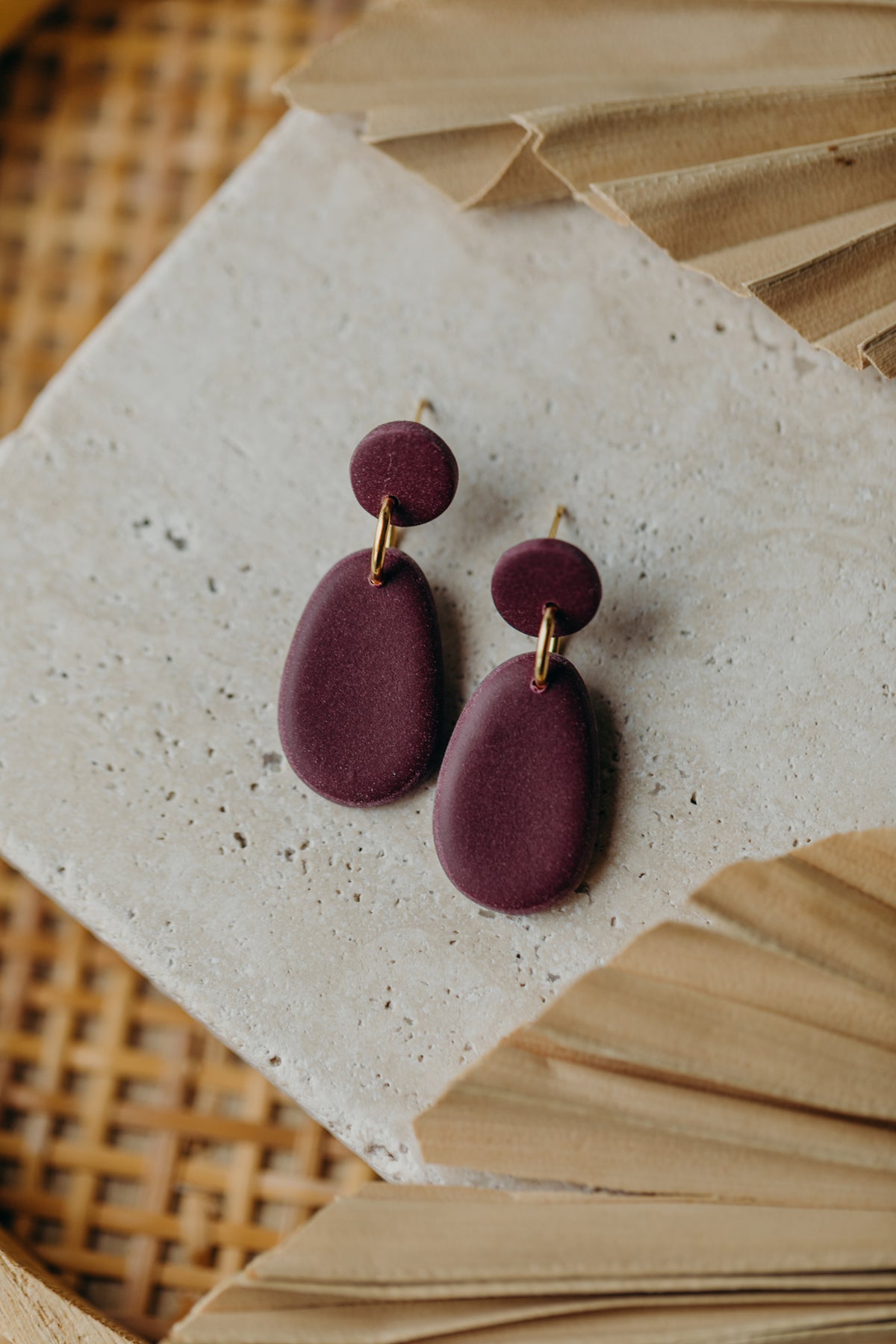 ILVA - ovale merlot farbene Polymer Ton Ohrringe