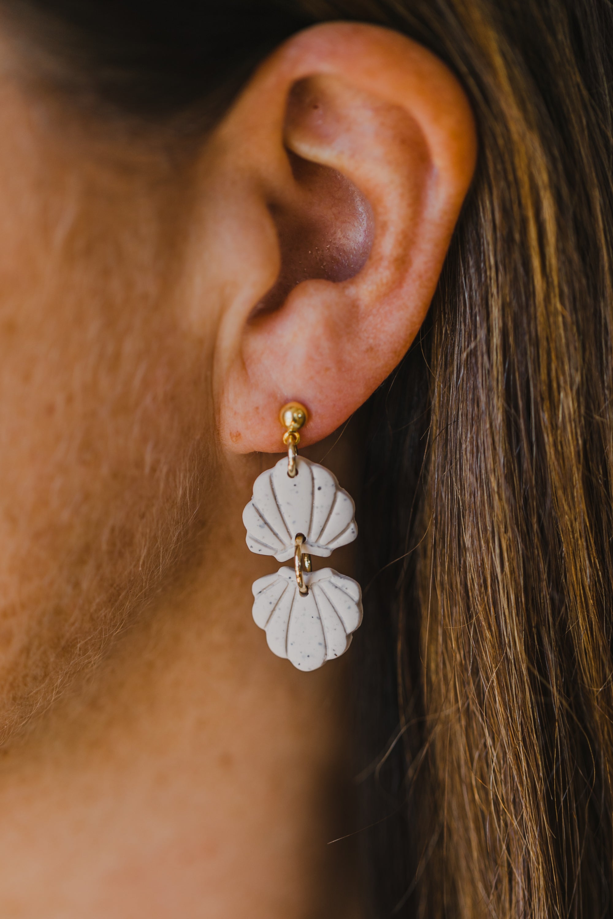 MARJA - small drop earrings gold